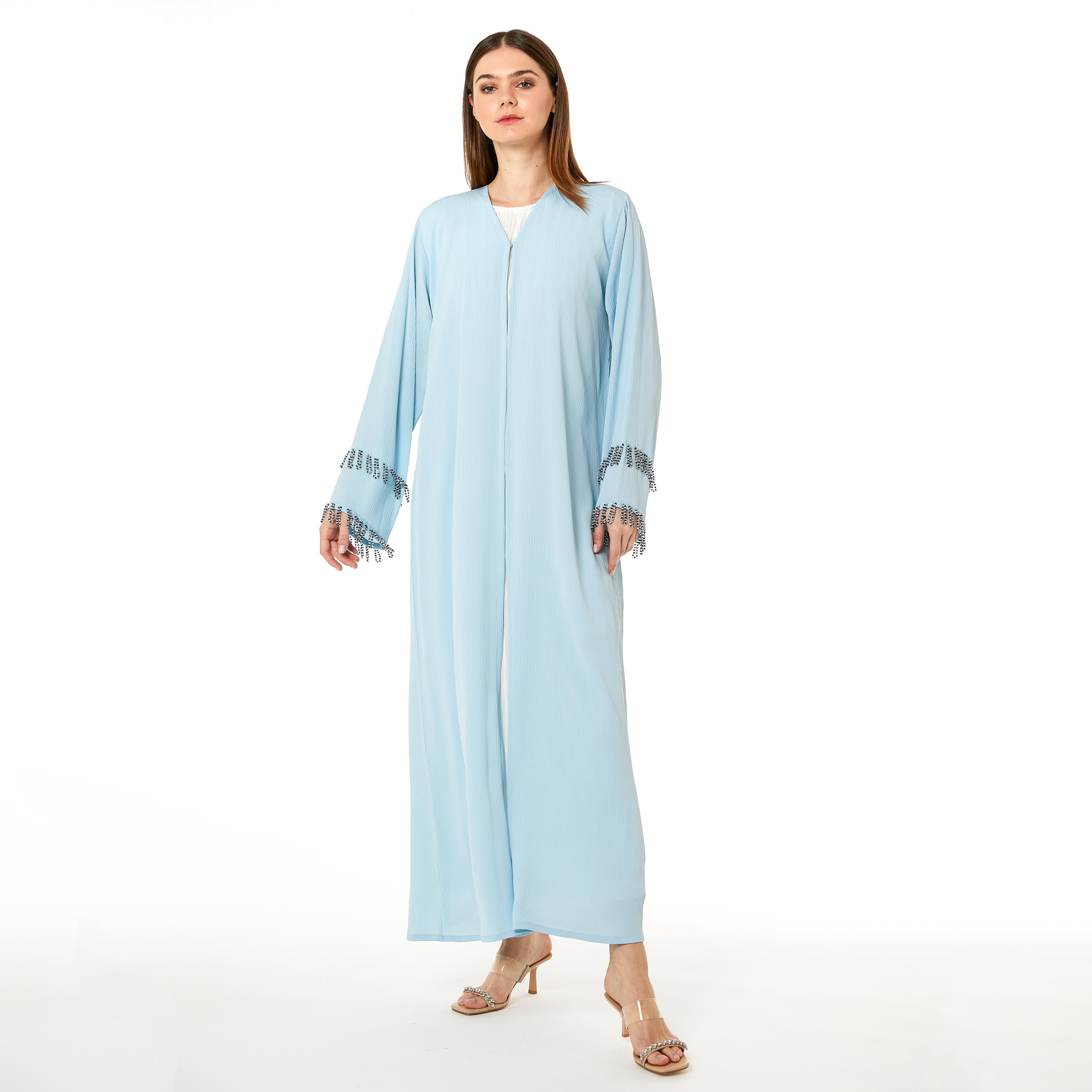  عباية نسائية من قماش زووم باللون الأزرق الفاتح مع حجاب من مويستريت-women-arabicclothing-abayas-image-3