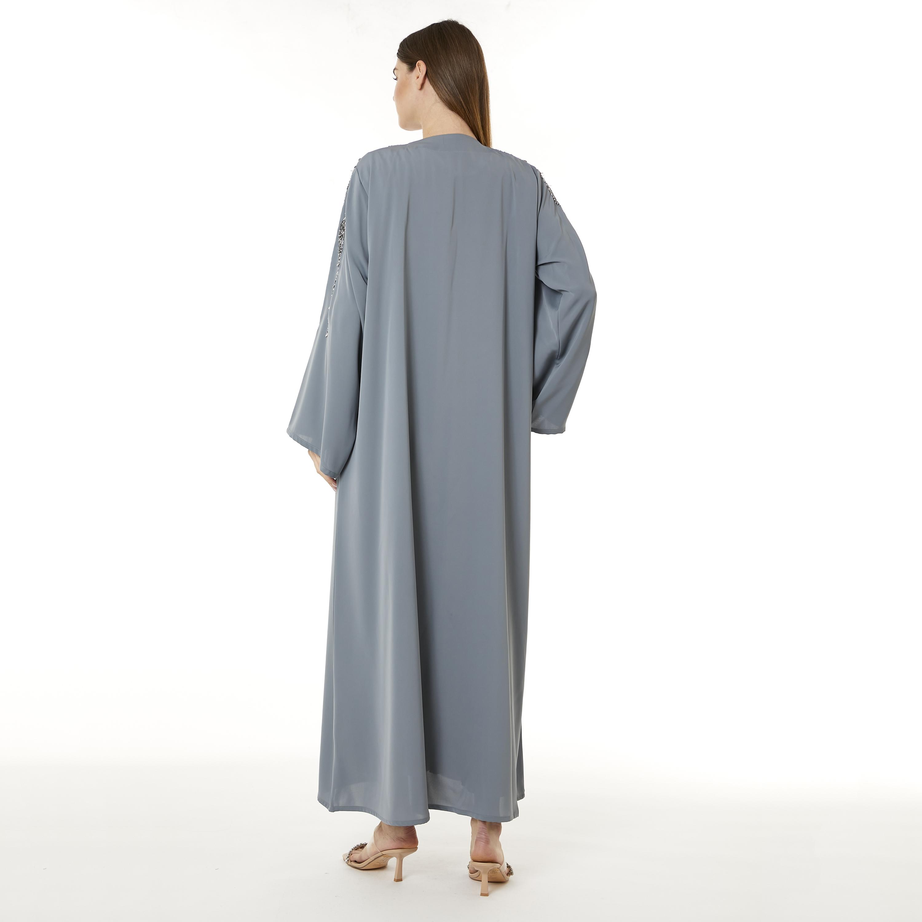  عباية نسائية نيدا مطرزة بالخرز باللون الرمادي مع الحجاب من مويستريت-women-arabicclothing-abayas-image-4