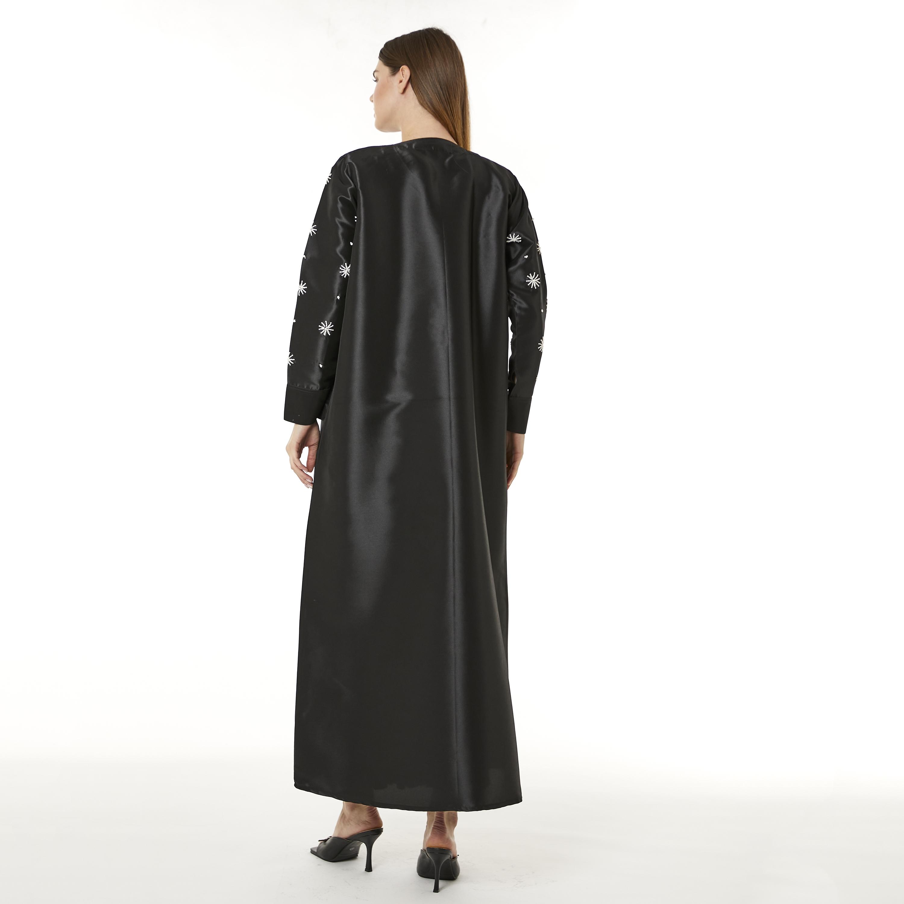Moistreet Black Embroidered Zoom Fabric Women's Abaya with Hijab-women-arabicclothing-abayas-image-4
