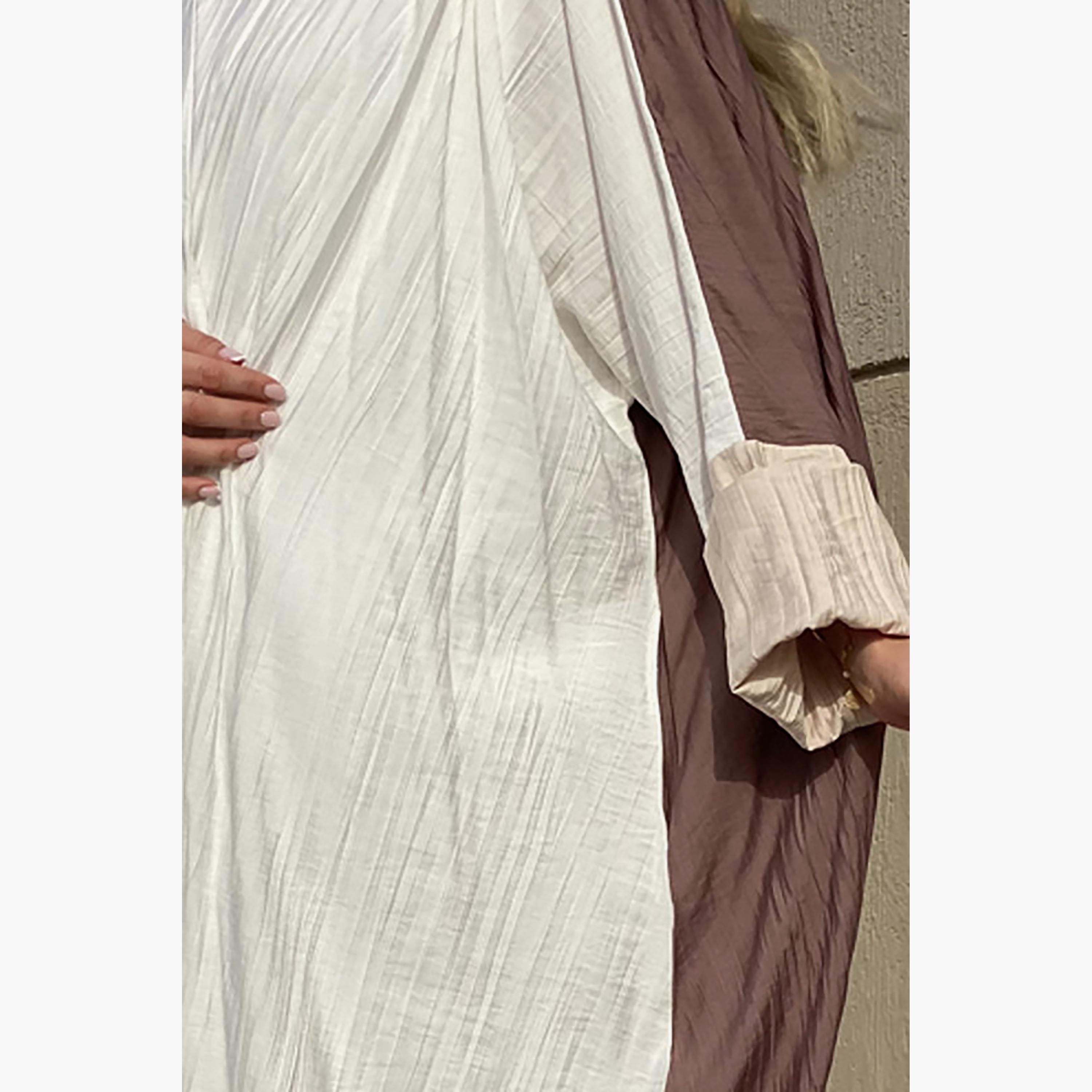 طقم مكون من 3 قطع عباية بيضاء اللون وفستان داخلي مع وشاح من مويستريت-women-arabicclothing-abayainner-image-2