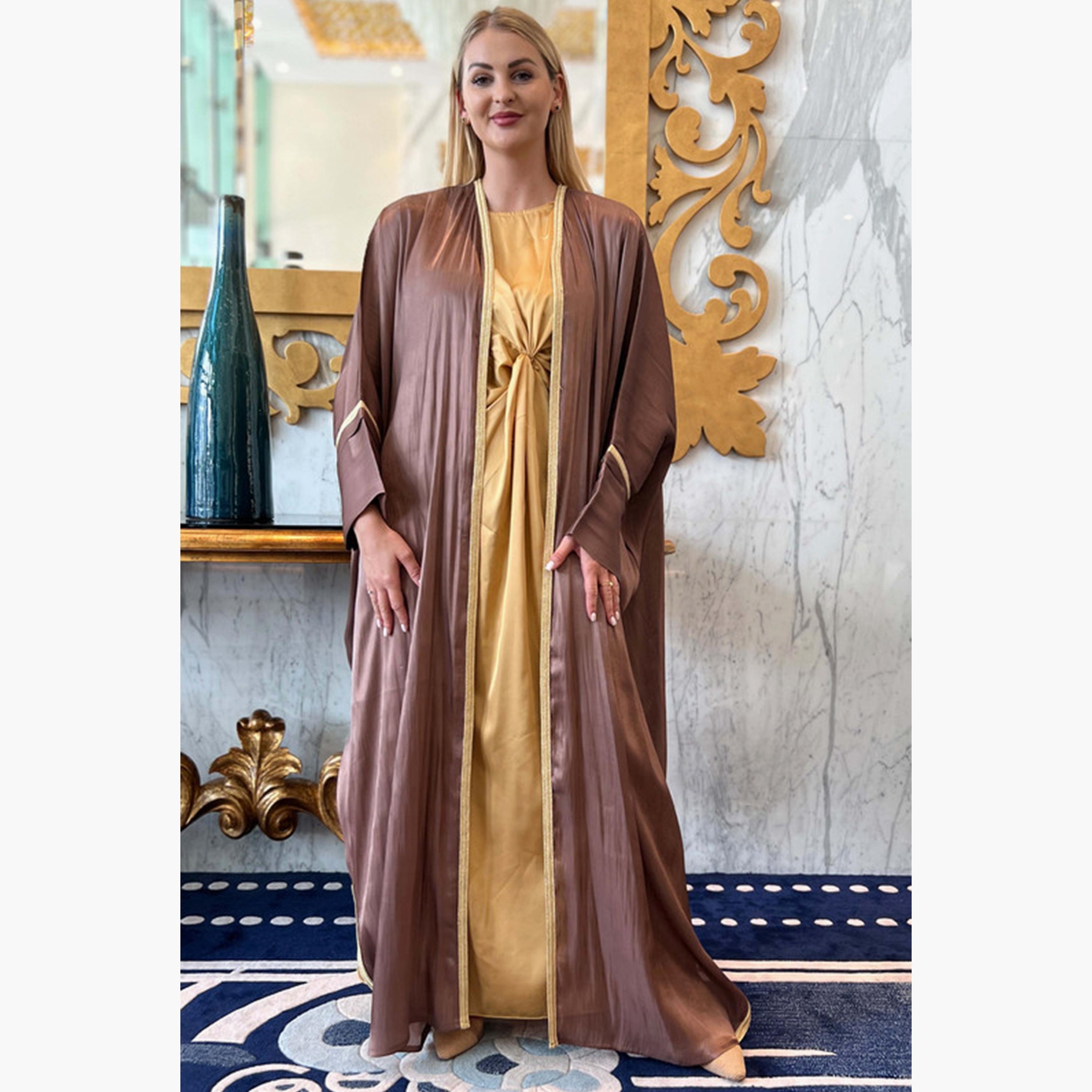MOiSTREET 3-Piece Set Brown Rotana Shimmer Batwing Sleeves Bisht Abaya and Inner Dress with Sheila-women-arabicclothing-abayainner-image-2
