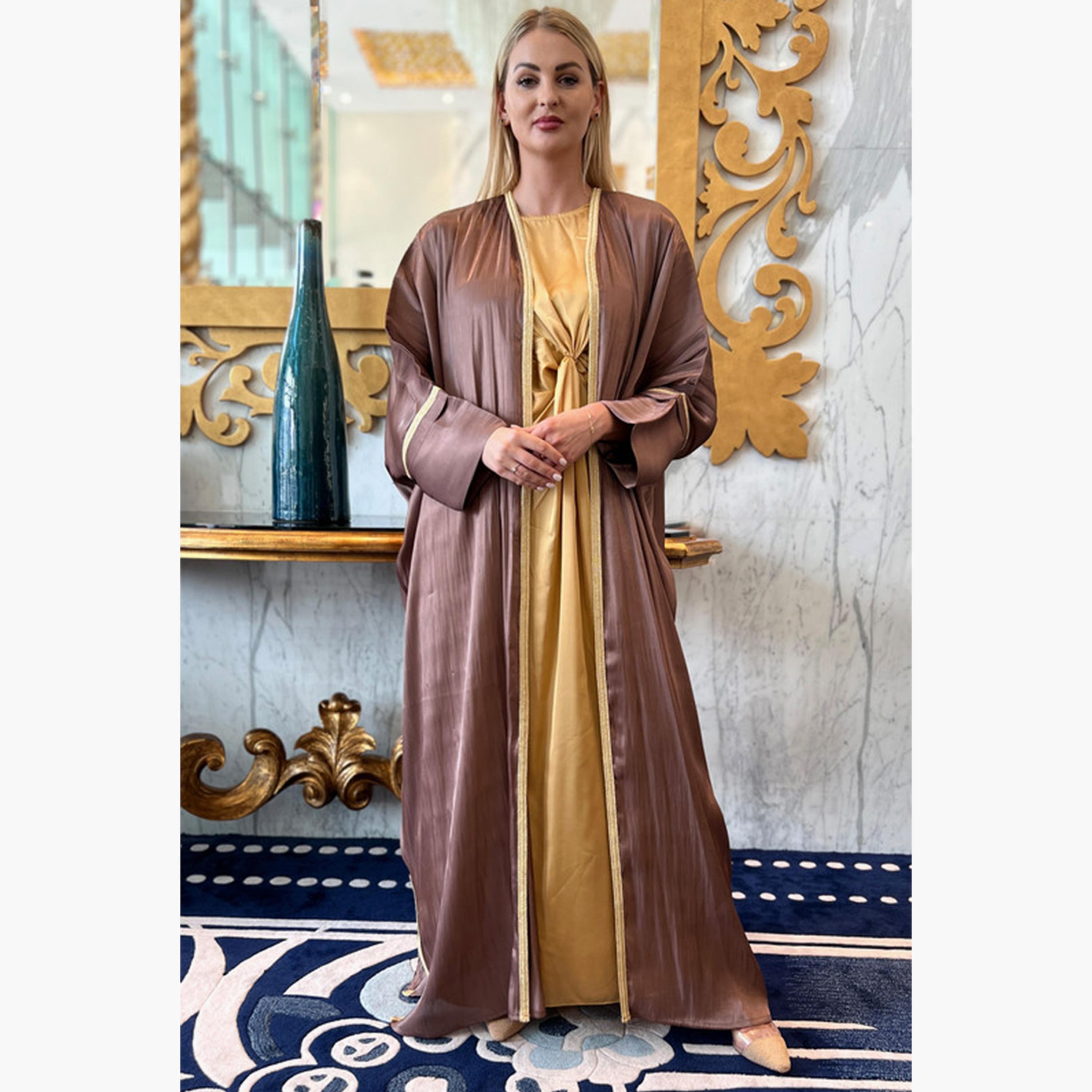 MOiSTREET 3-Piece Set Brown Rotana Shimmer Batwing Sleeves Bisht Abaya and Inner Dress with Sheila-women-arabicclothing-abayainner-image-4