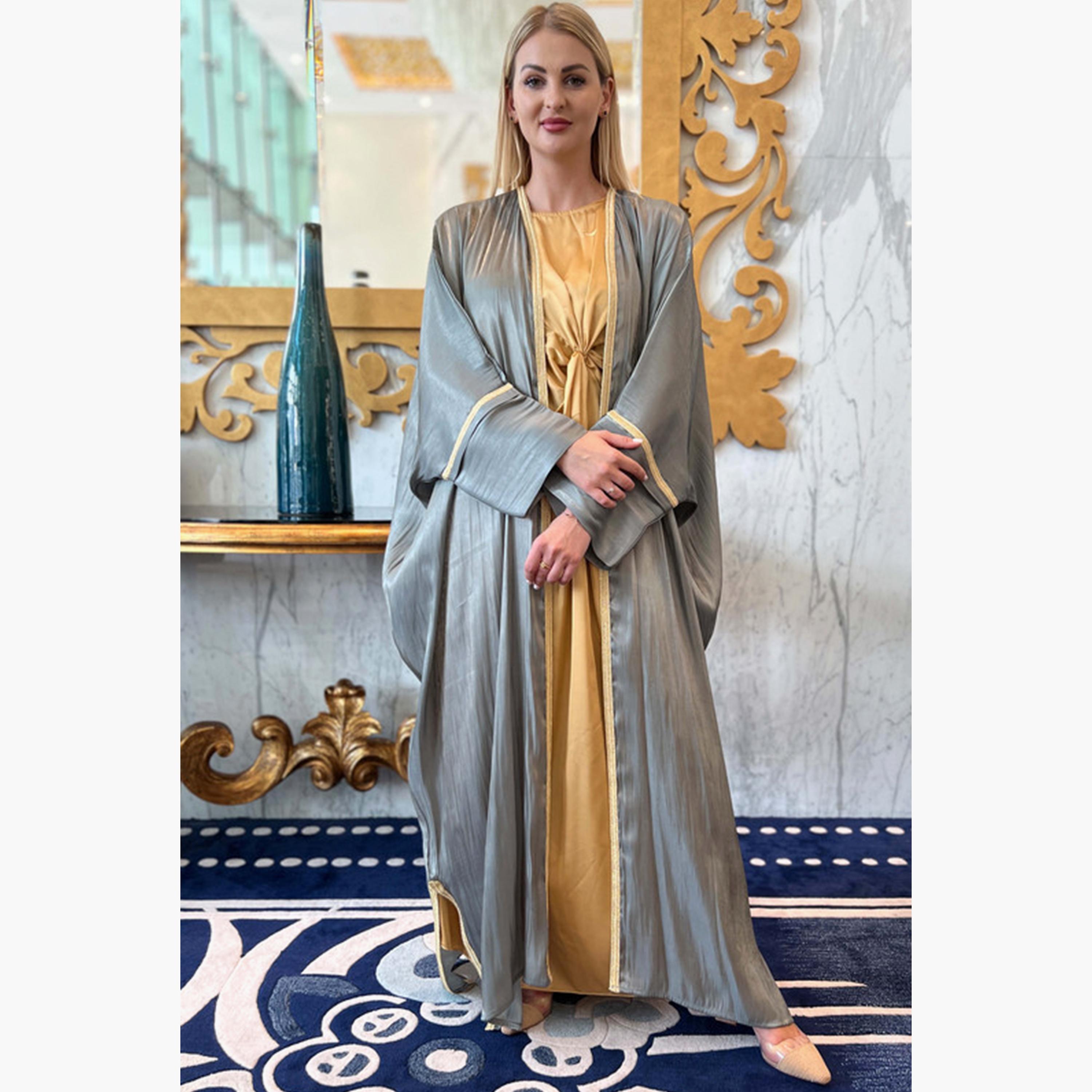 MOiSTREET 3-Piece Set Grey Rotana Shimmer Batwing Sleeves Bisht Abaya and Inner Dress with Sheila-women-arabicclothing-abayainner-image-1