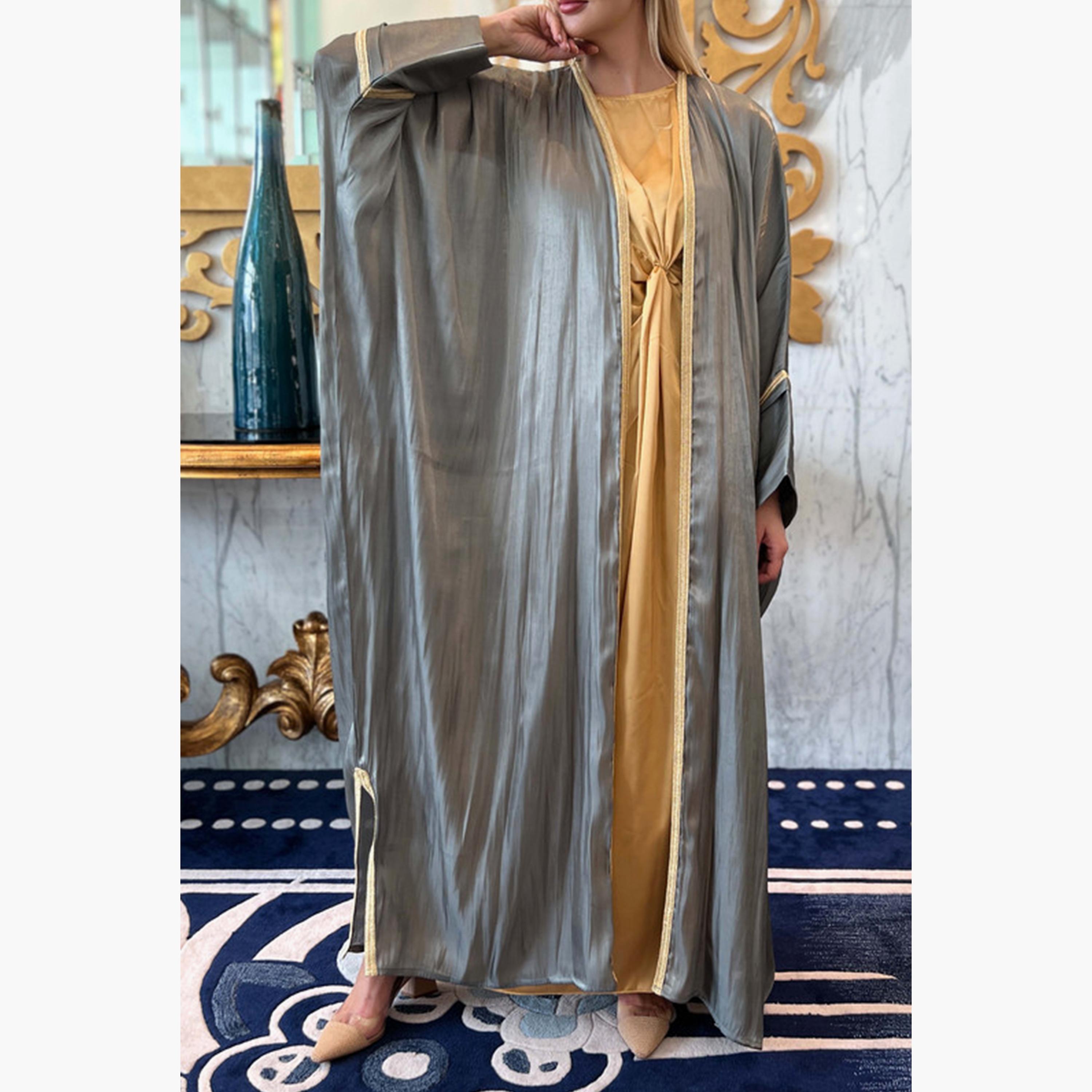 MOiSTREET 3-Piece Set Grey Rotana Shimmer Batwing Sleeves Bisht Abaya and Inner Dress with Sheila-women-arabicclothing-abayainner-image-3