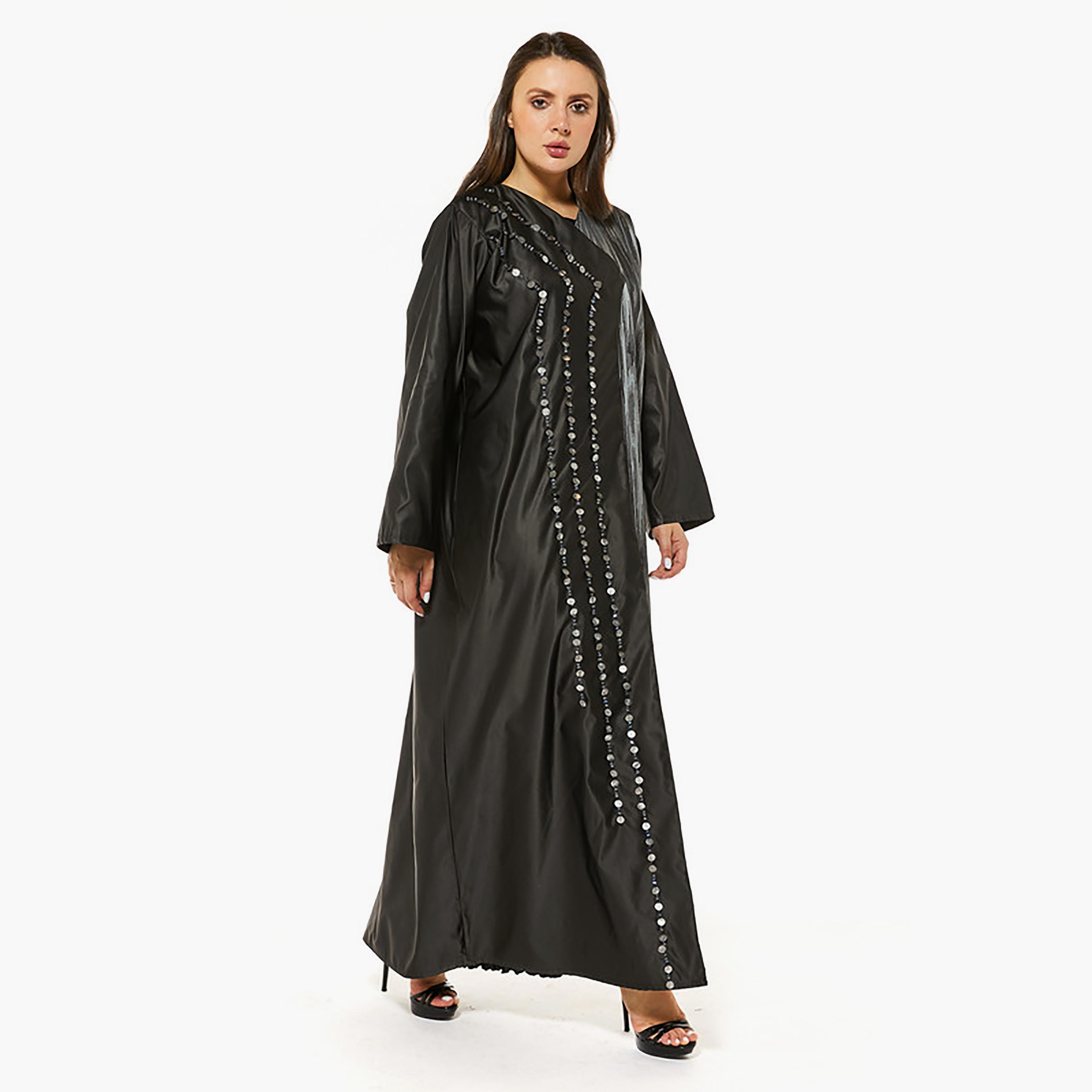 عباية سوداء فيكتوريا من الساتان بتفاصيل كريستال وترتر مع شيلة من مويستريت-women-arabicclothing-abayas-image-1