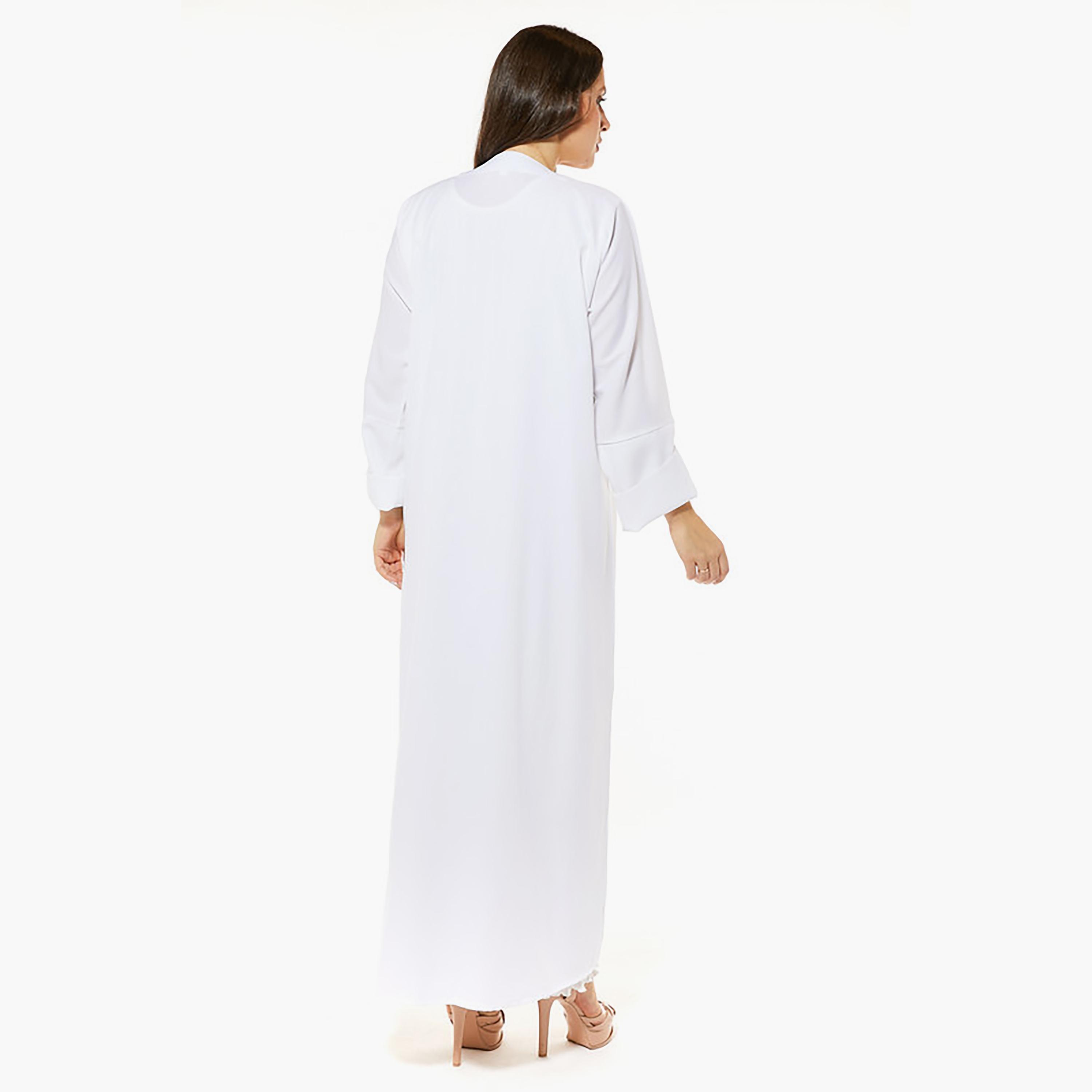 عباية كريب مزينة بالترتر باللون الأبيض مع شيلة من مويستريت-women-arabicclothing-abayas-image-4