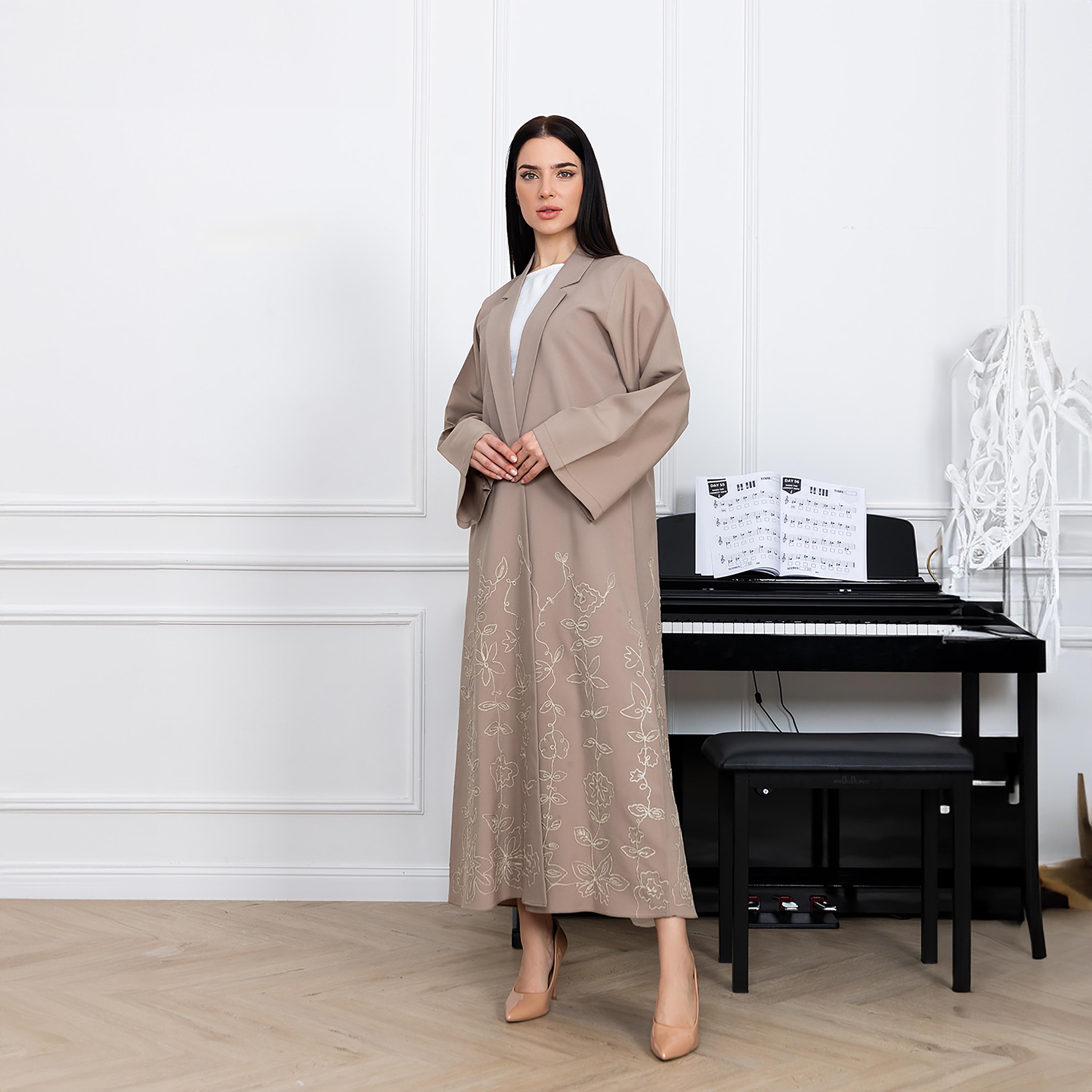 Moistreet Brown Embroidered Lapel Collared Wide Sleeves Phua Women's Abaya with Hijab-women-arabicclothing-abayas-image-3