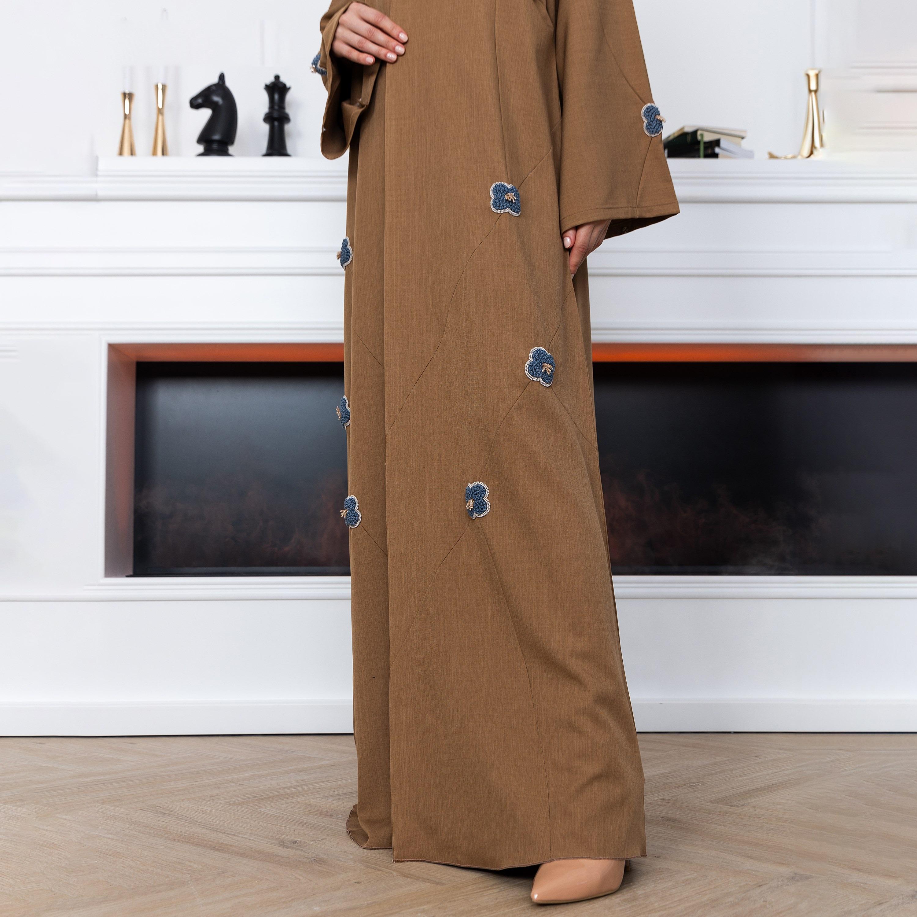 Moistreet Brown Embroidered Lapel Collared Wide Sleeves Melange Women's Abaya with Hijab-women-arabicclothing-abayas-image-2