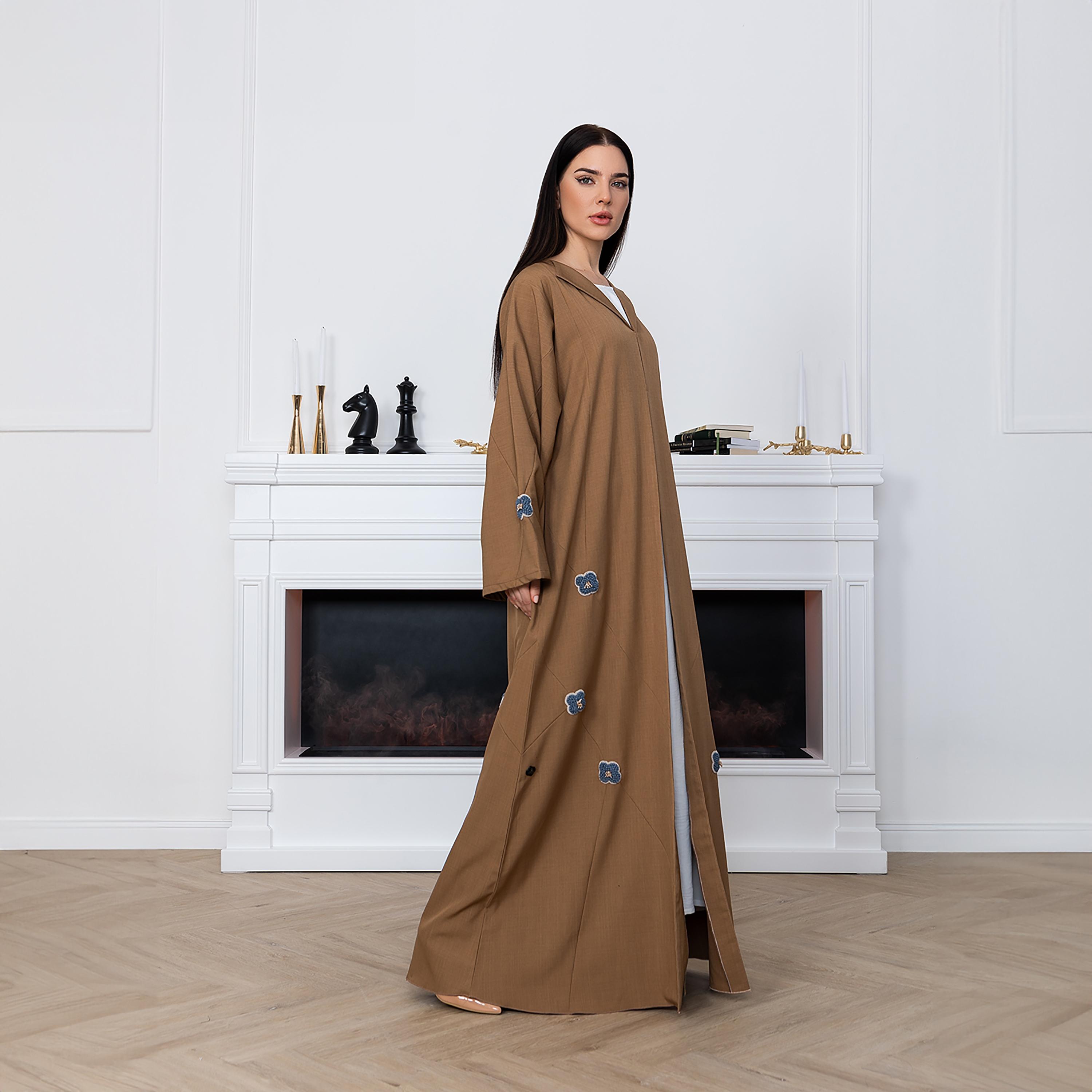 Moistreet Brown Embroidered Lapel Collared Wide Sleeves Melange Women's Abaya with Hijab-women-arabicclothing-abayas-image-3