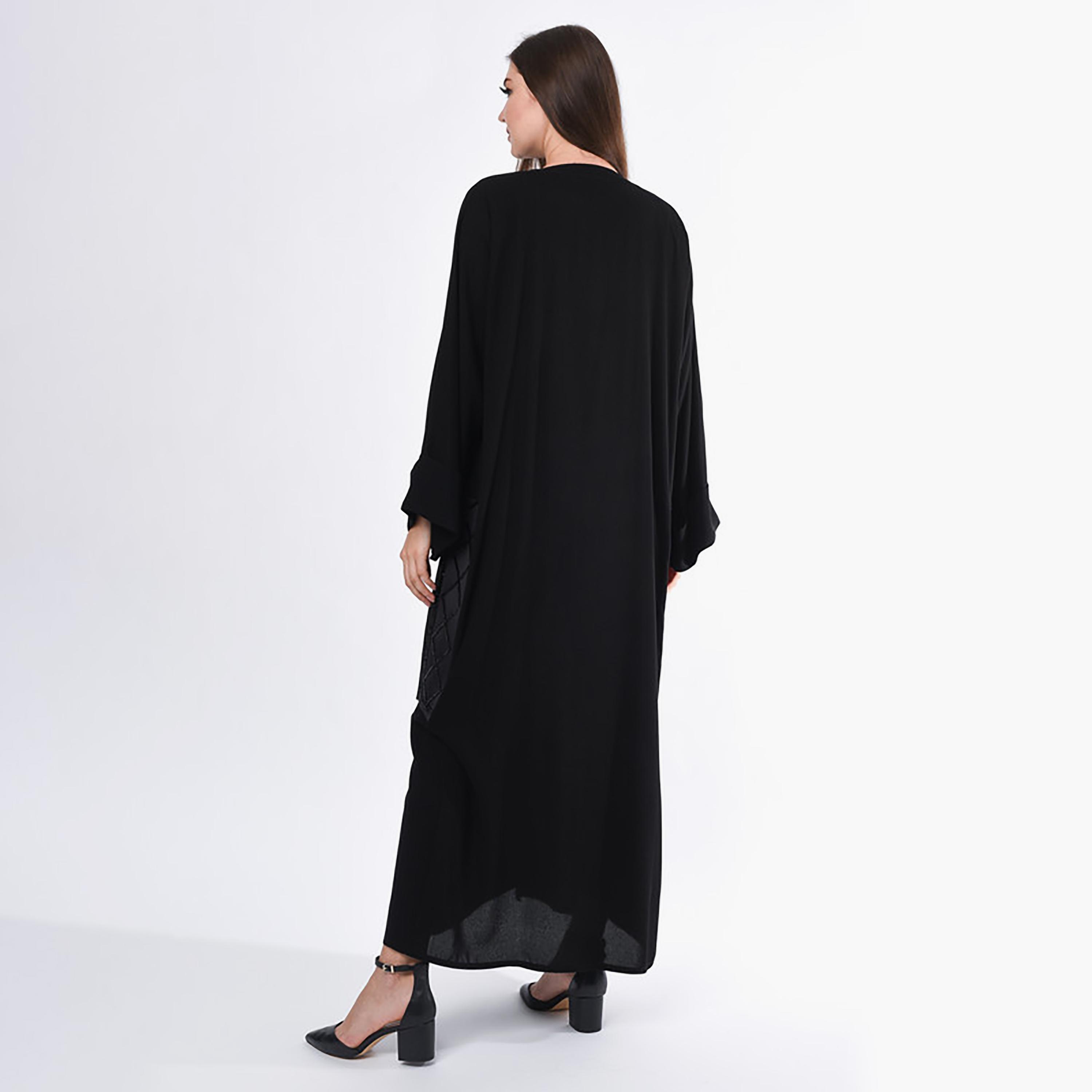 عباية كتان مطرزة باللون الأسود مع شيلة من مويستريت-women-arabicclothing-abayas-image-4