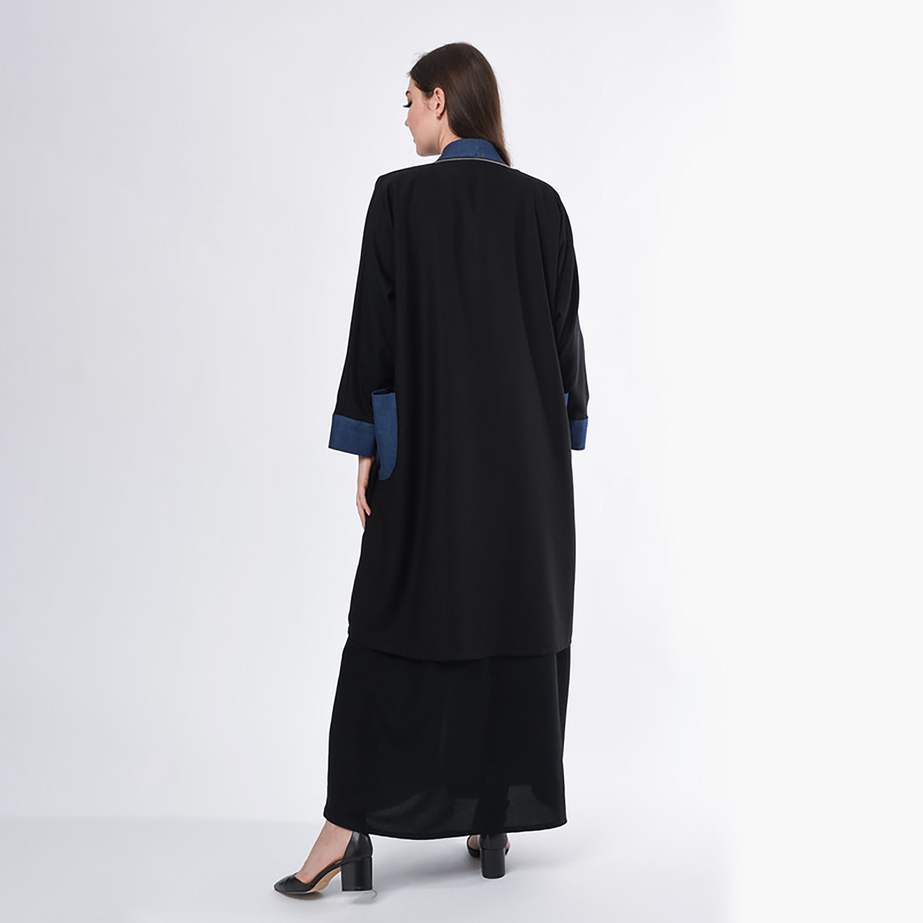 عباية كريب سوداء اللون مع شيلة من مويستريت-women-arabicclothing-abayas-image-4