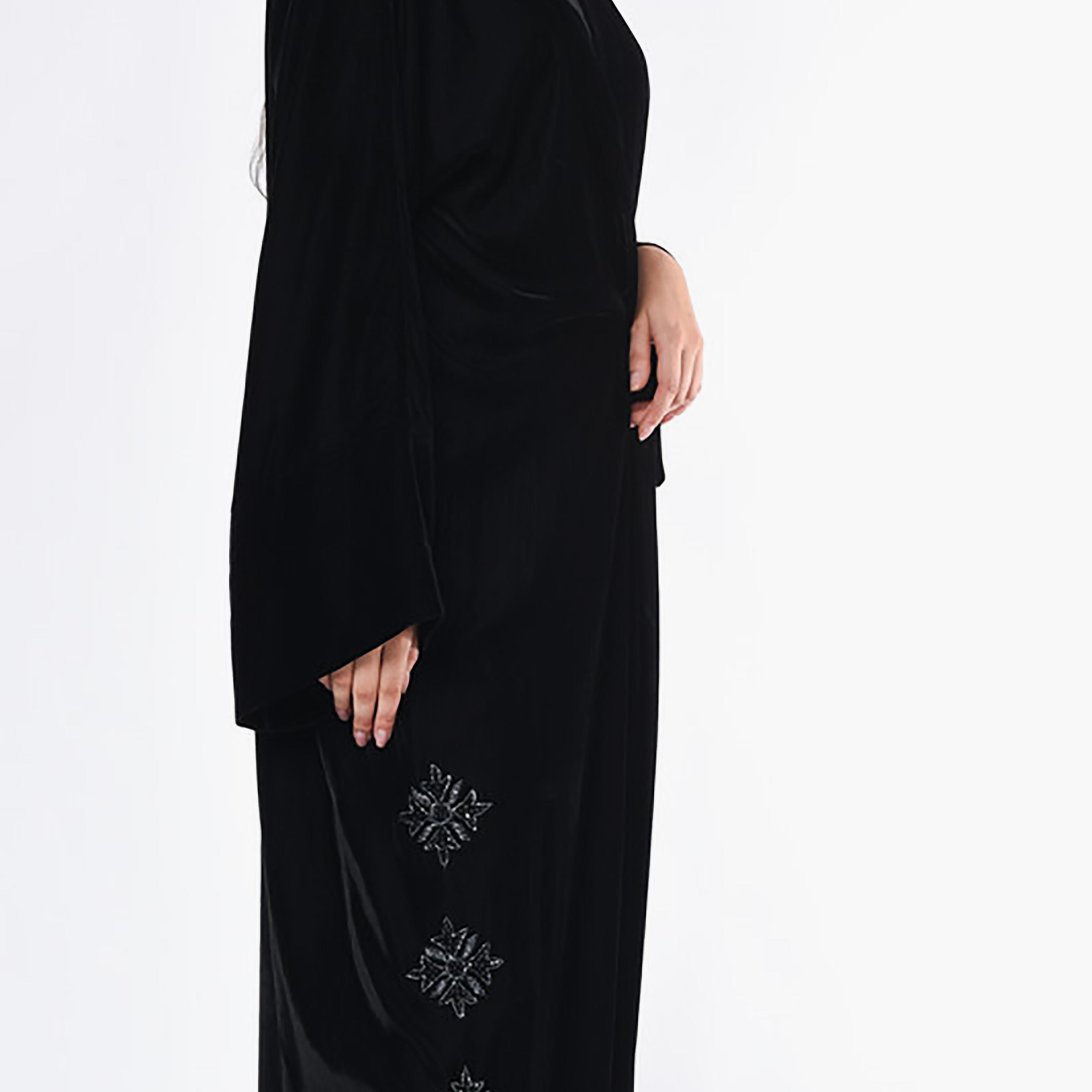 MOiSTREET Black Embroidered Velvet Flared Sleeves Abaya with Sheila-women-arabicclothing-abayas-image-2