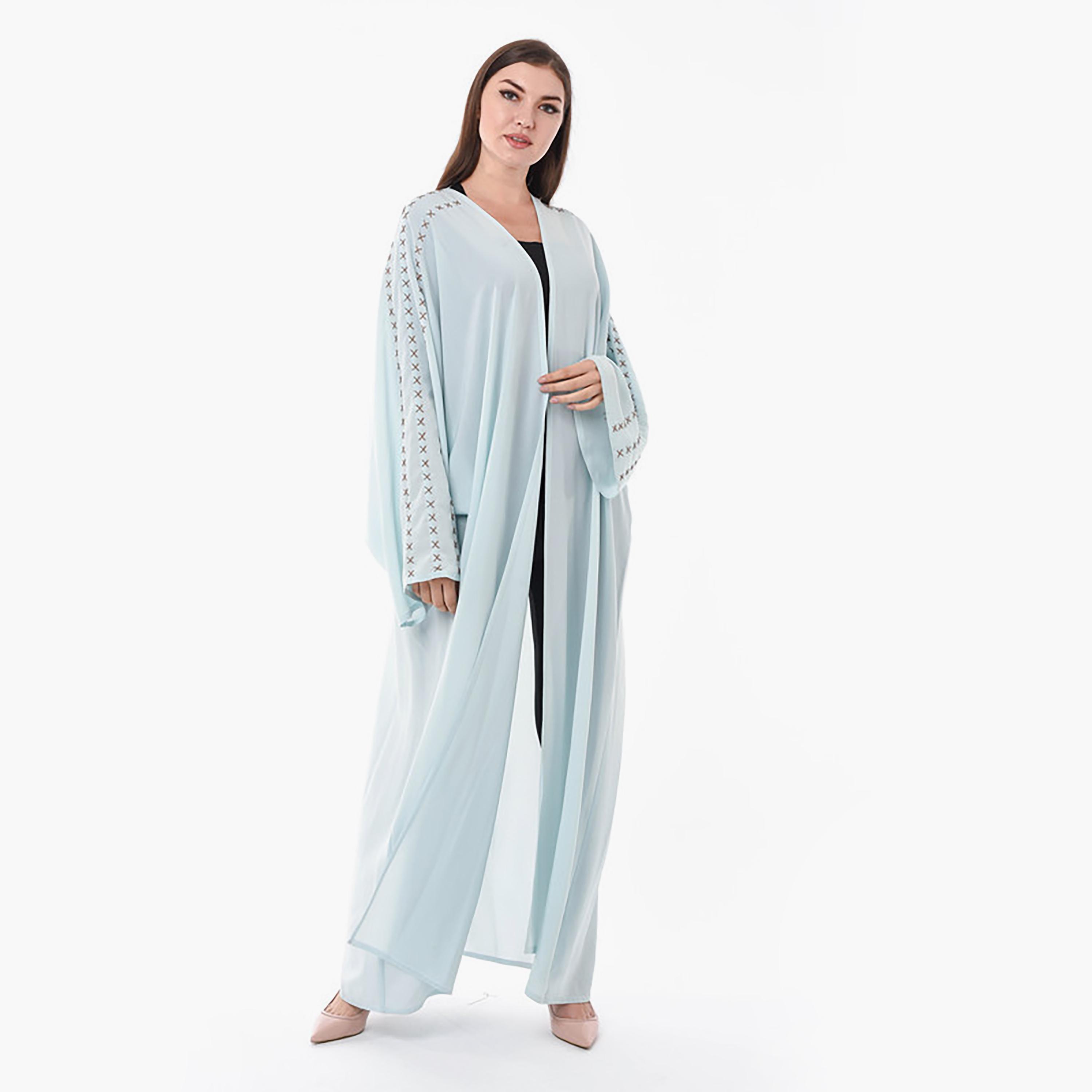 عباية مطرزة باللون الأزرق بأكمام واسعة مع شيلة من مويستريت-women-arabicclothing-abayas-image-1