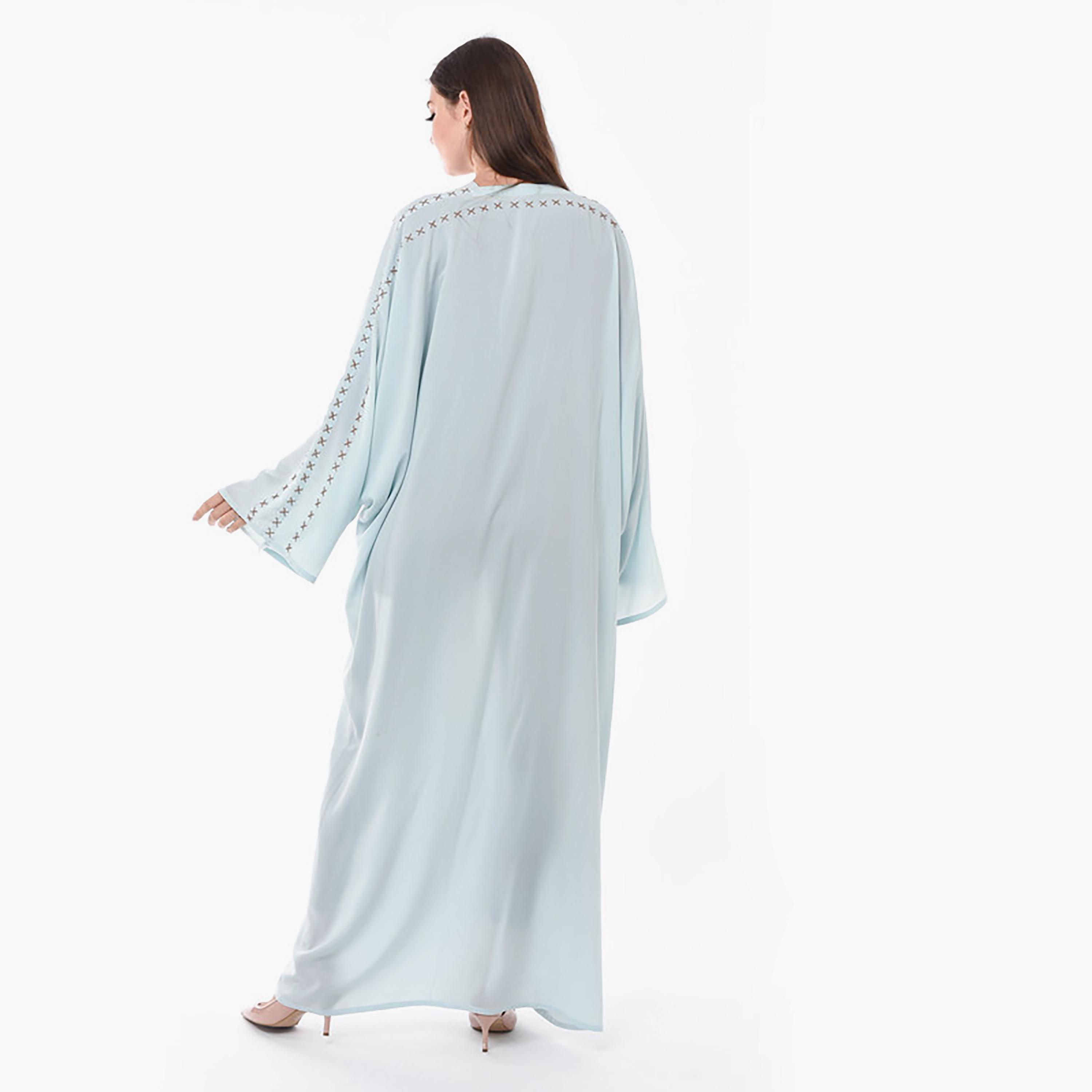 عباية مطرزة باللون الأزرق بأكمام واسعة مع شيلة من مويستريت-women-arabicclothing-abayas-image-4
