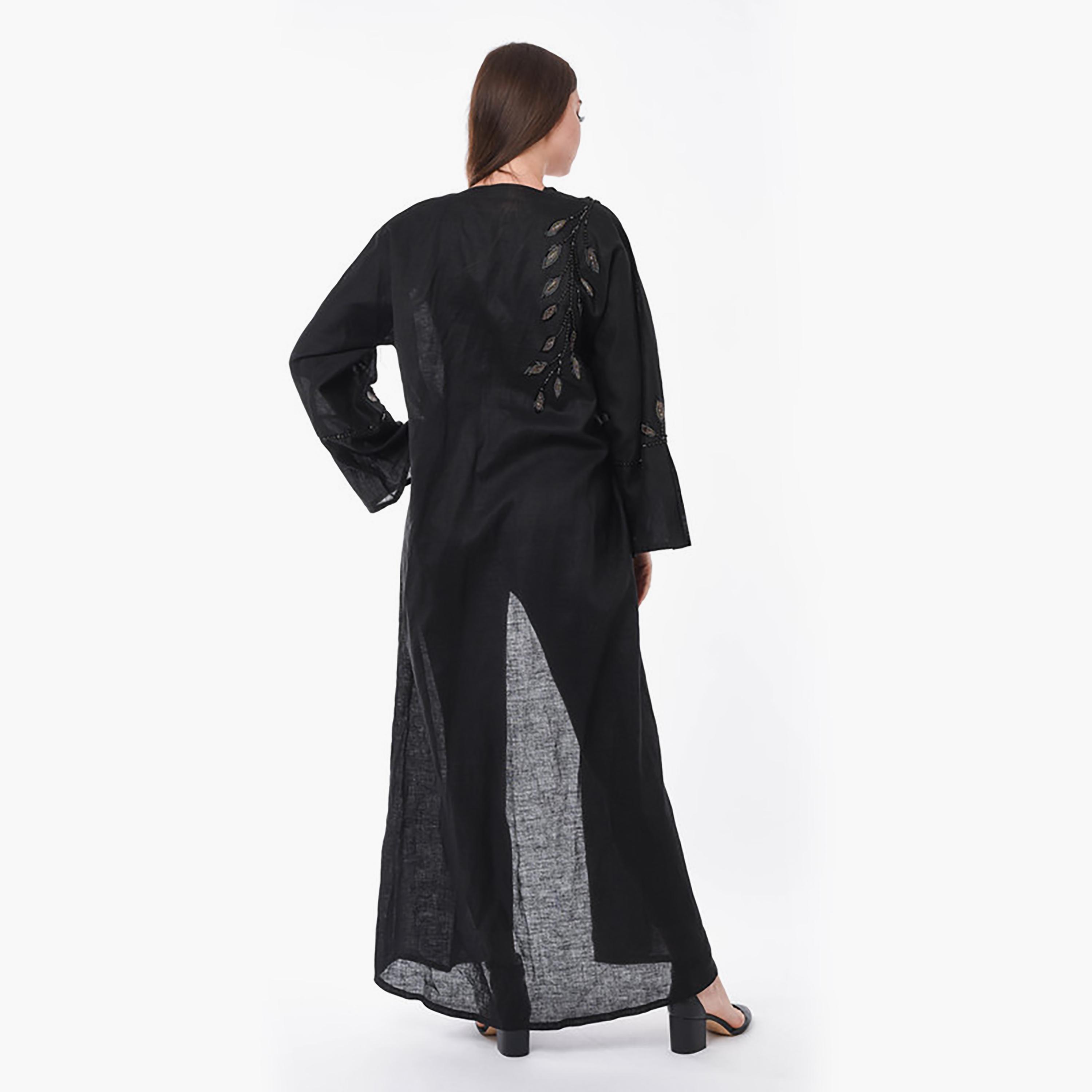 عباية كتان مطرزة بالخرز والترتر باللون الأسود مع شيلة من مويستريت-women-arabicclothing-abayas-image-4