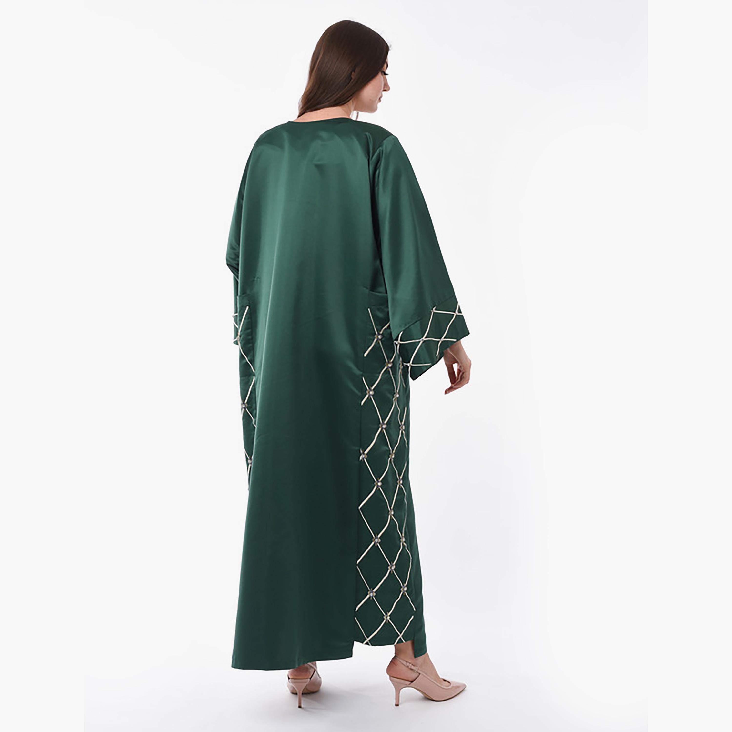 جلابية ذات أكمام واسعة ومزينة بالكريستال باللون الأخضر من مويستريت-women-arabicclothing-jalabiyas-image-4