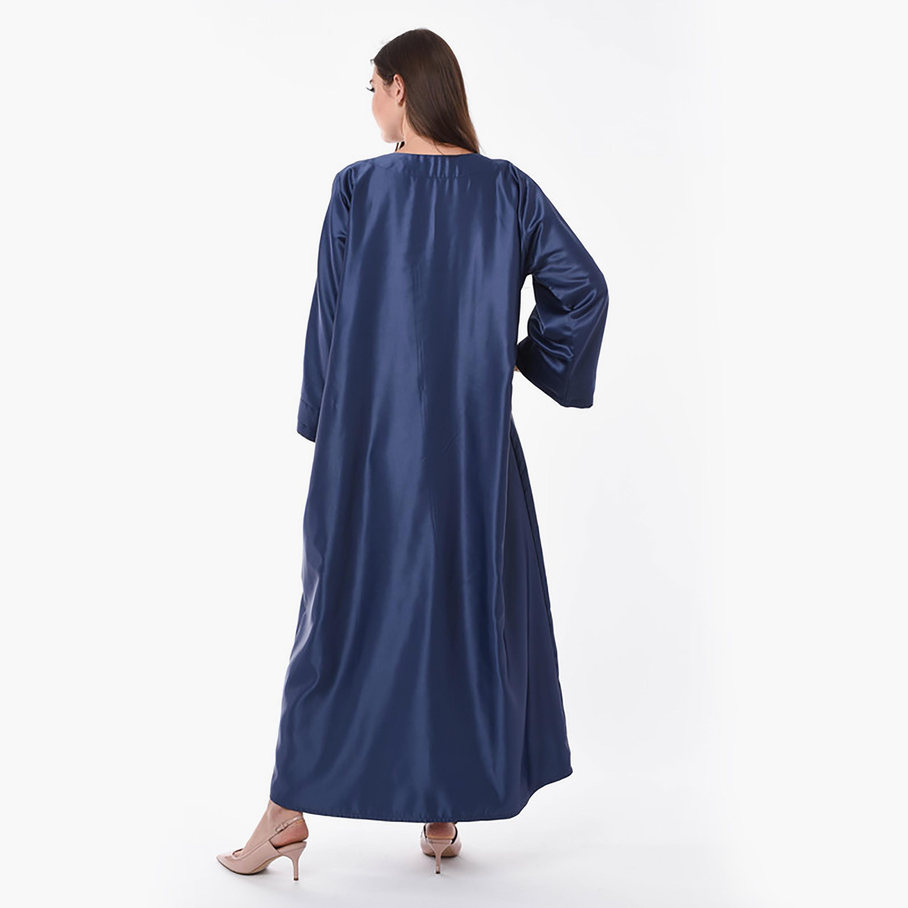 جلابية باللون الكحلي مطرزة بالترتر وأكمام واسعة من مويستريت-women-arabicclothing-jalabiyas-image-4