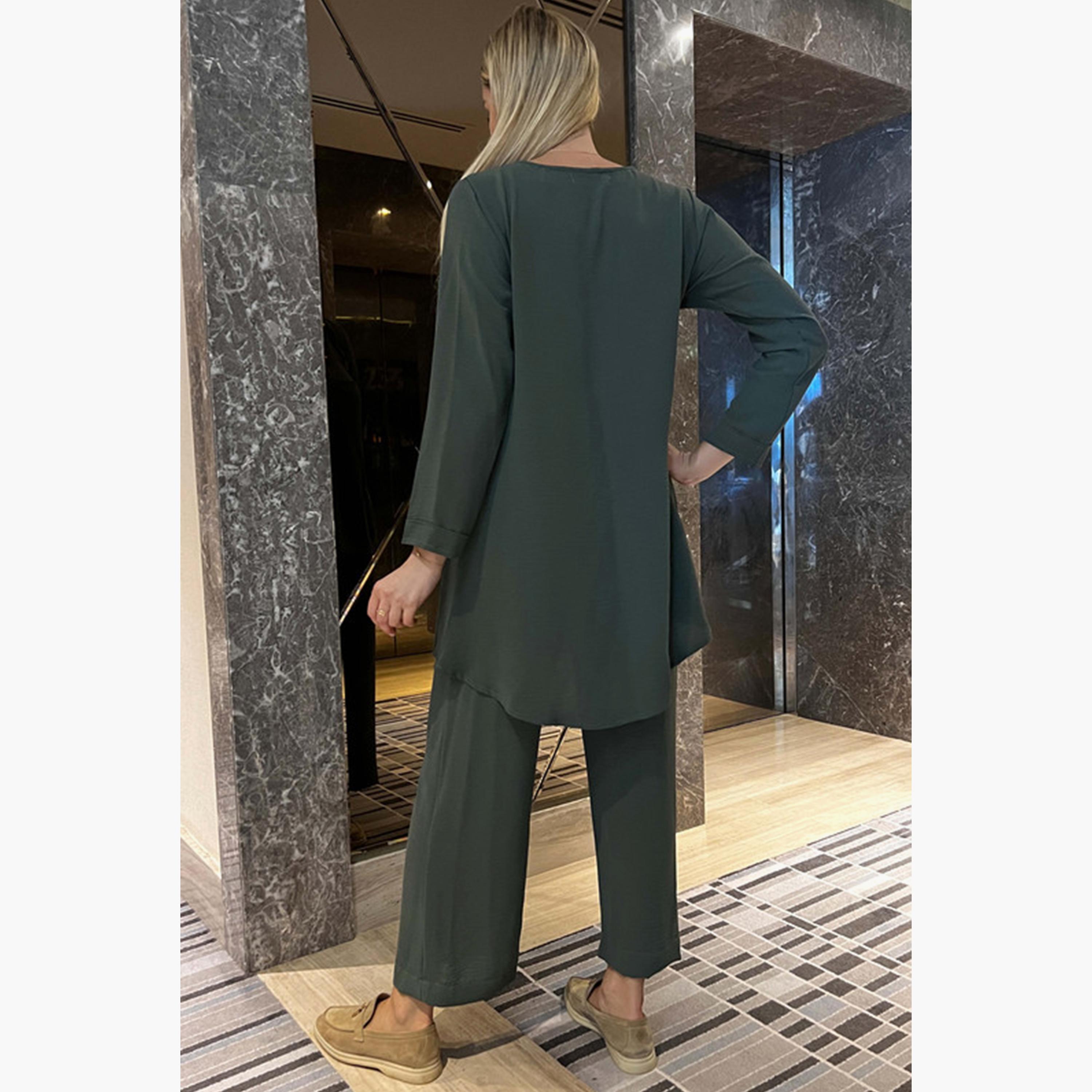 MOiSTREET 2-Piece Set Green Button Detailed Cey Fabric Top and Pants-women-arabicclothing-abayainner-image-3