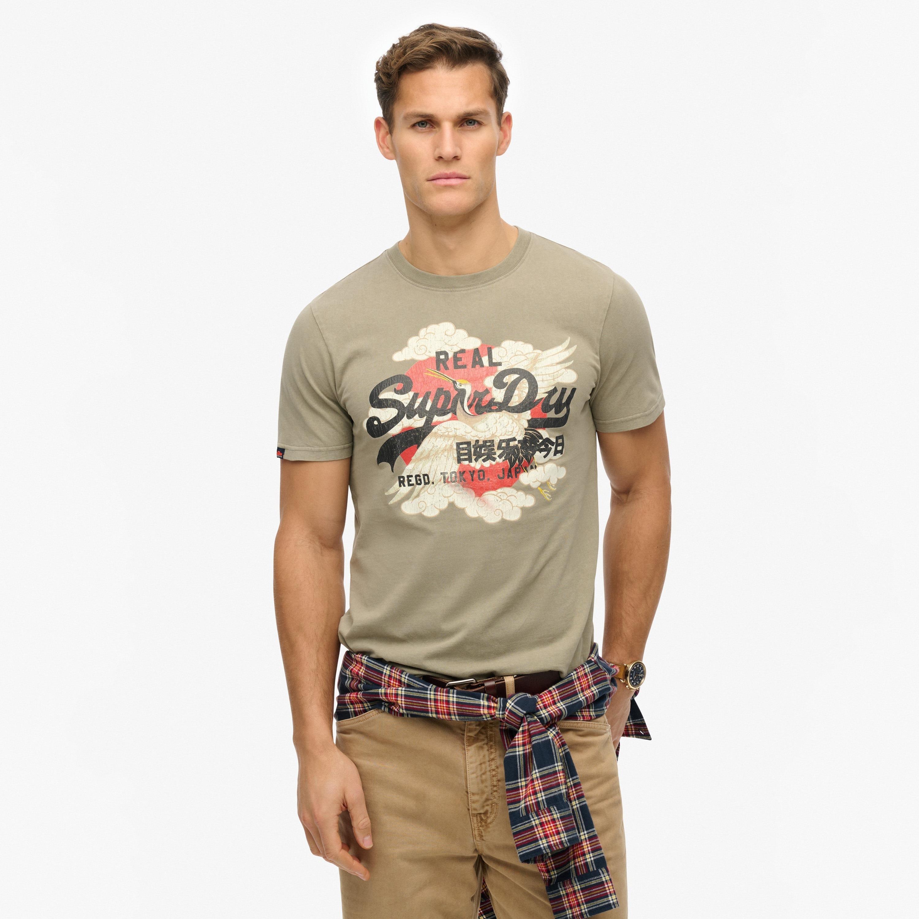 تي شيرت برسومات برقبة دائرية بأكمام قصيرة للرجال من سوبردراي-men-clothing-tshirtsandpolos-tshirts-image-1