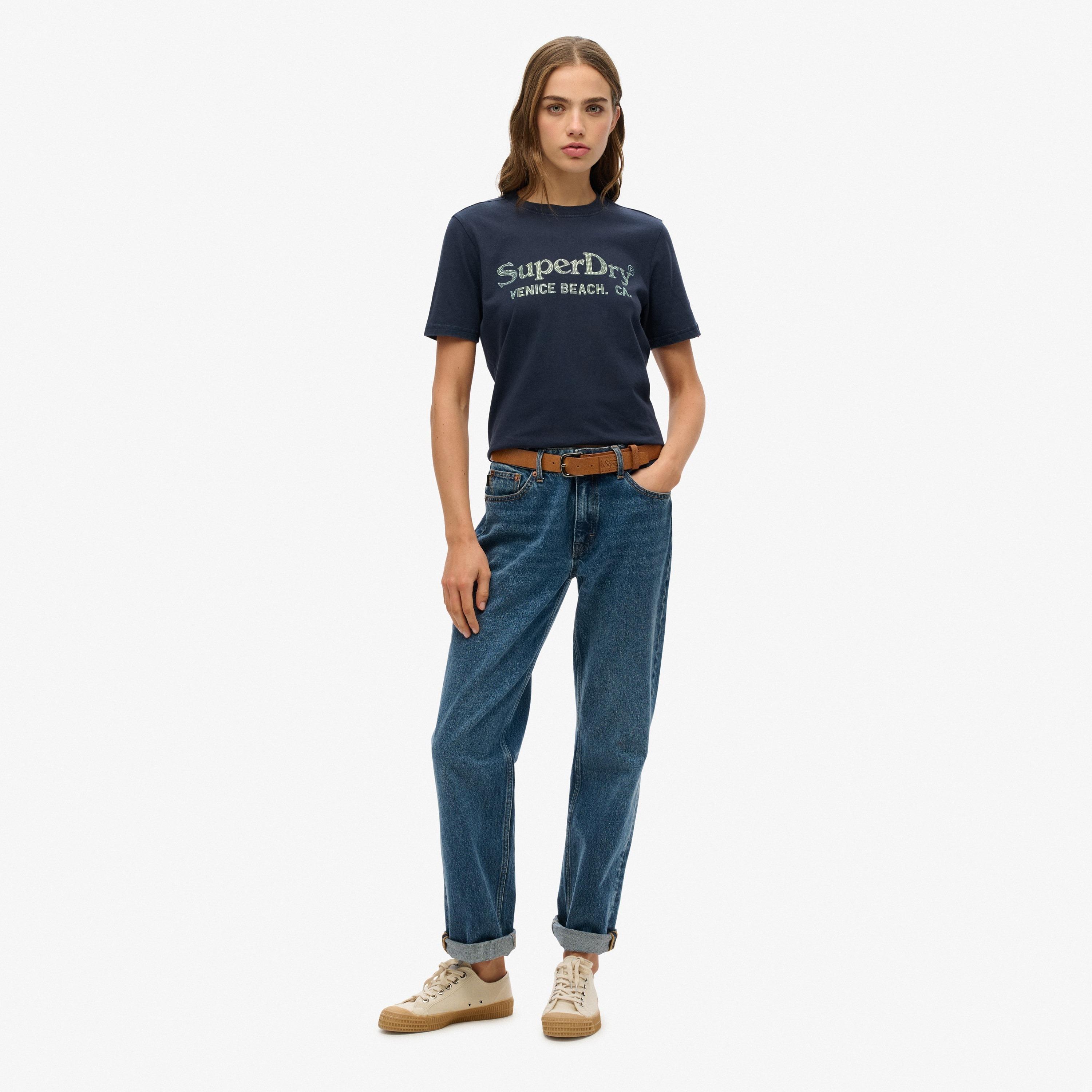 تي شيرت نسائي بياقة دائرية وأكمام قصيرة بشعار من سوبردراي-women-clothing-tshirts-image-2