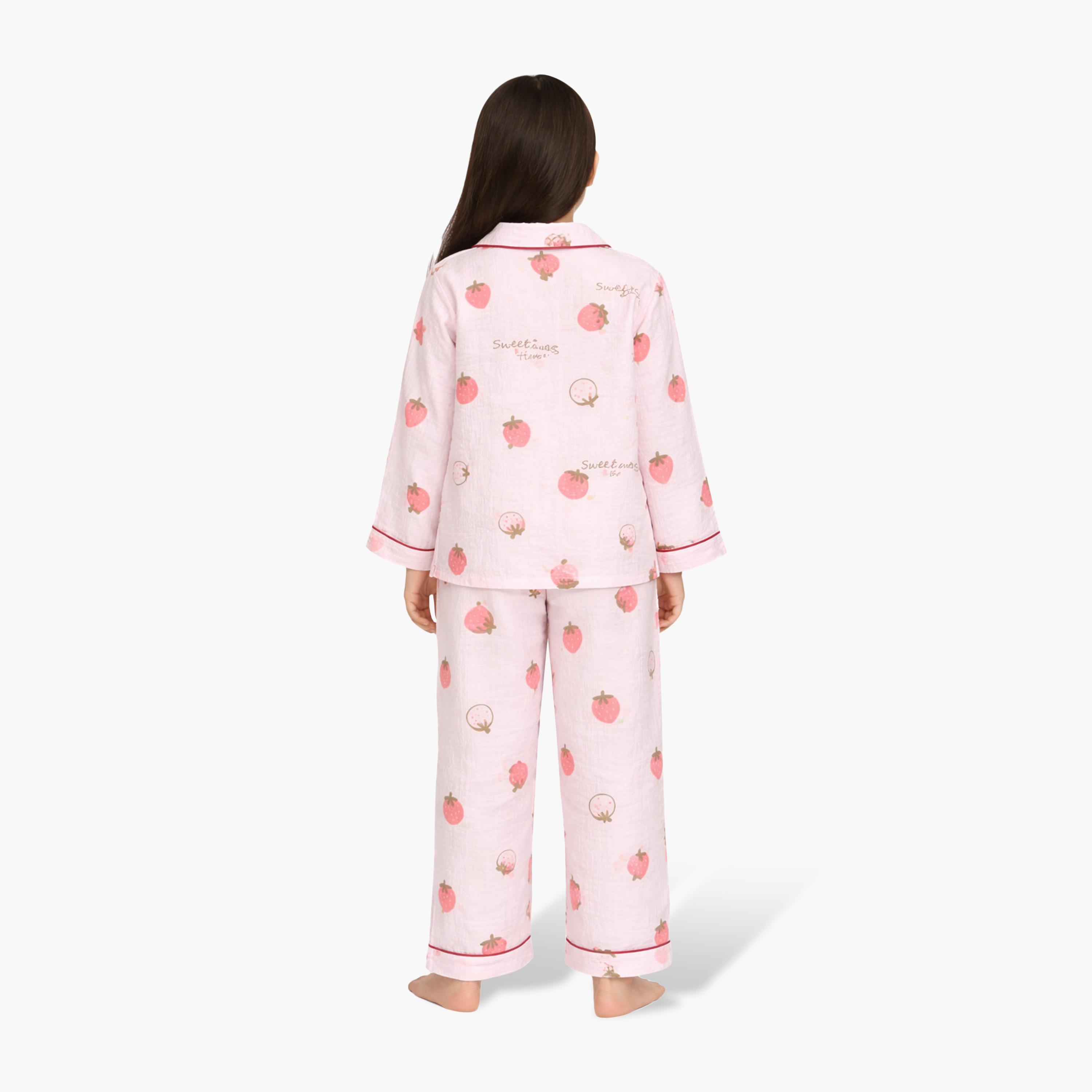 طقم بيجامة قطن موسلين بطبعة فراولة من فيكتور آند جين-girls-clothing-nightwear-image-2