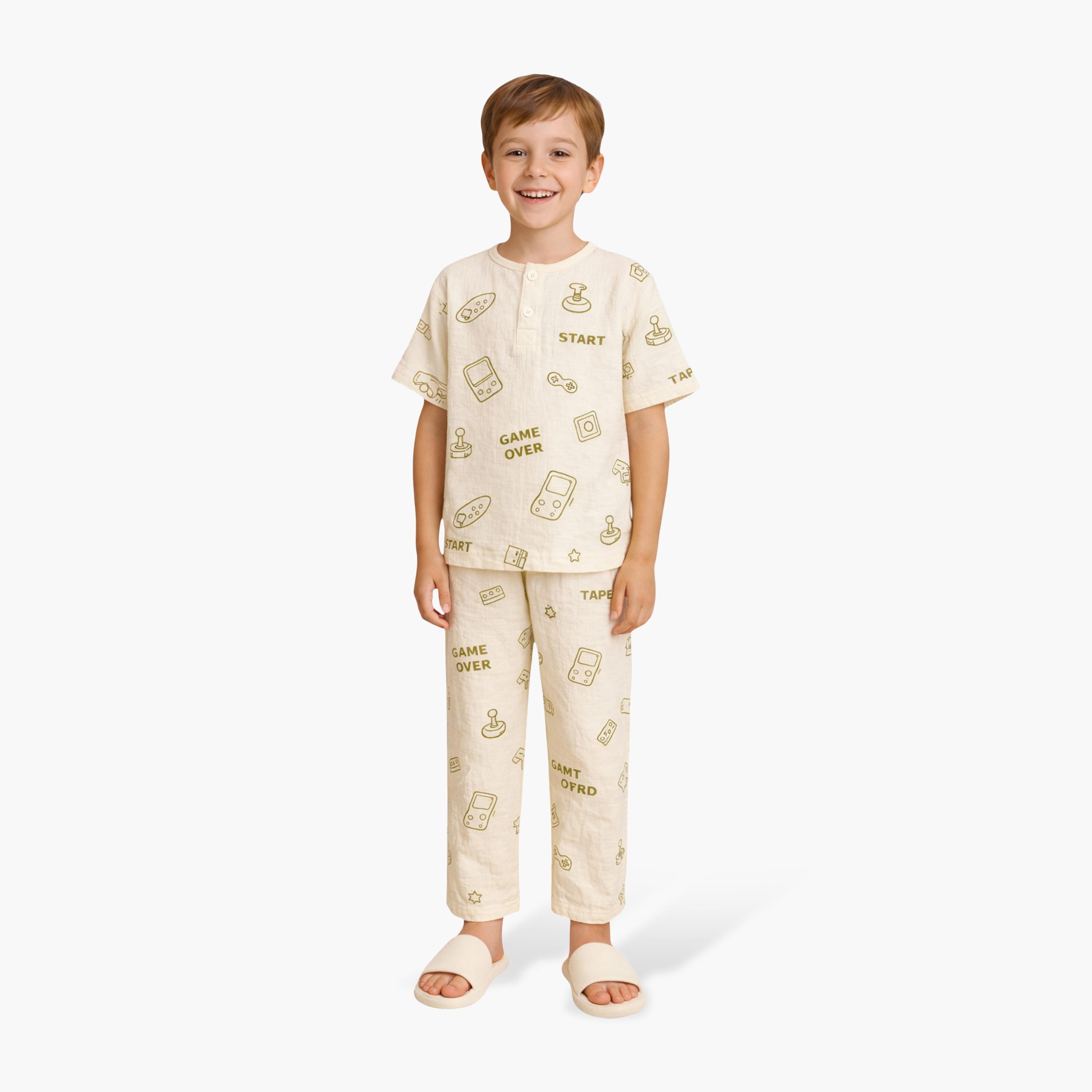طقم بيجامة قطن موسلين بطبعة هندسية من فيكتور آند جين-boys-clothing-nightwear-image-1