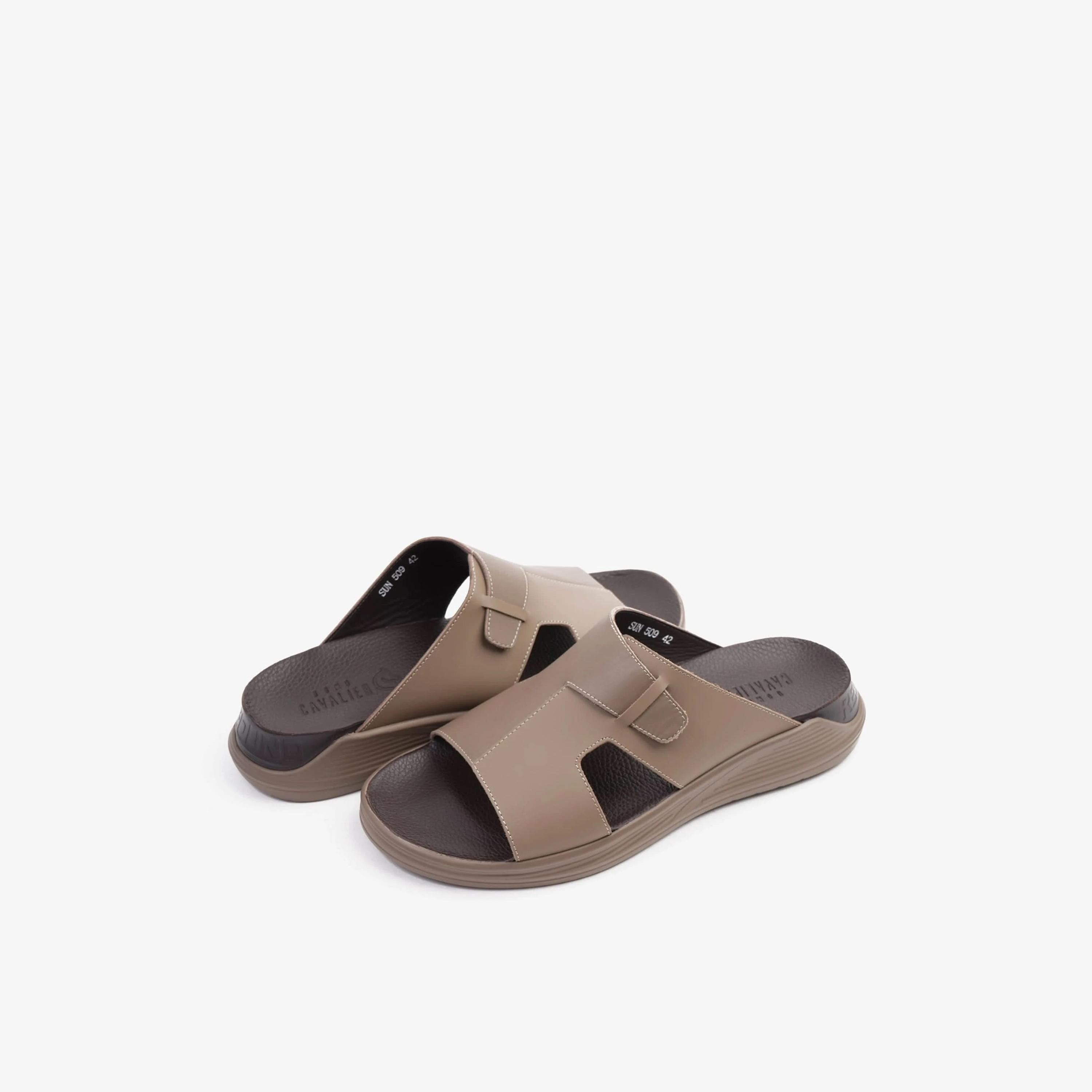 UOMO Cavalier Men's Slip-On Arabic Sandals | MSDCVALP101-men-shoes-sandals-image-5