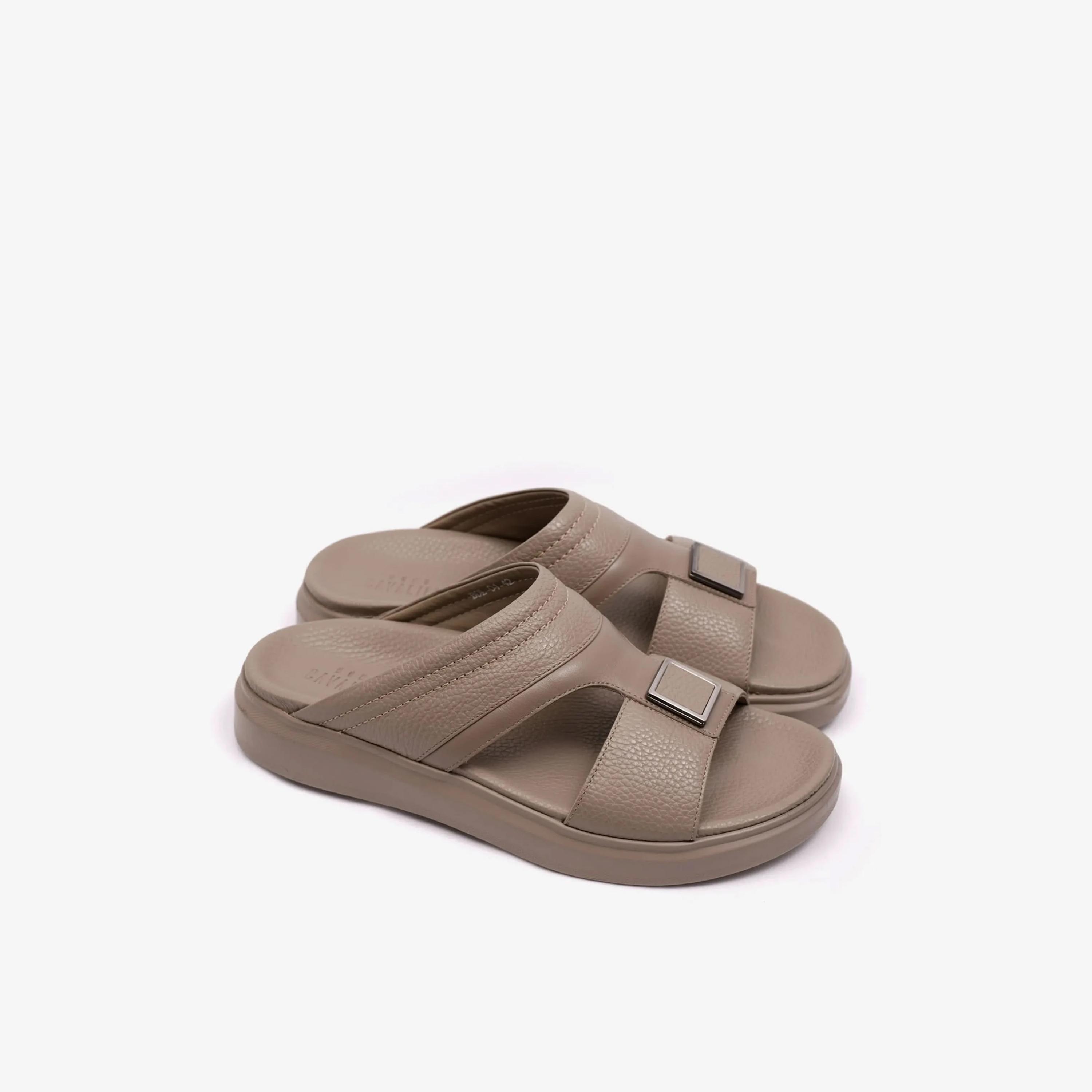 UOMO Cavalier Men's Slip-On Arabic Sandals | MSDCVBOL01-men-shoes-sandals-image-1