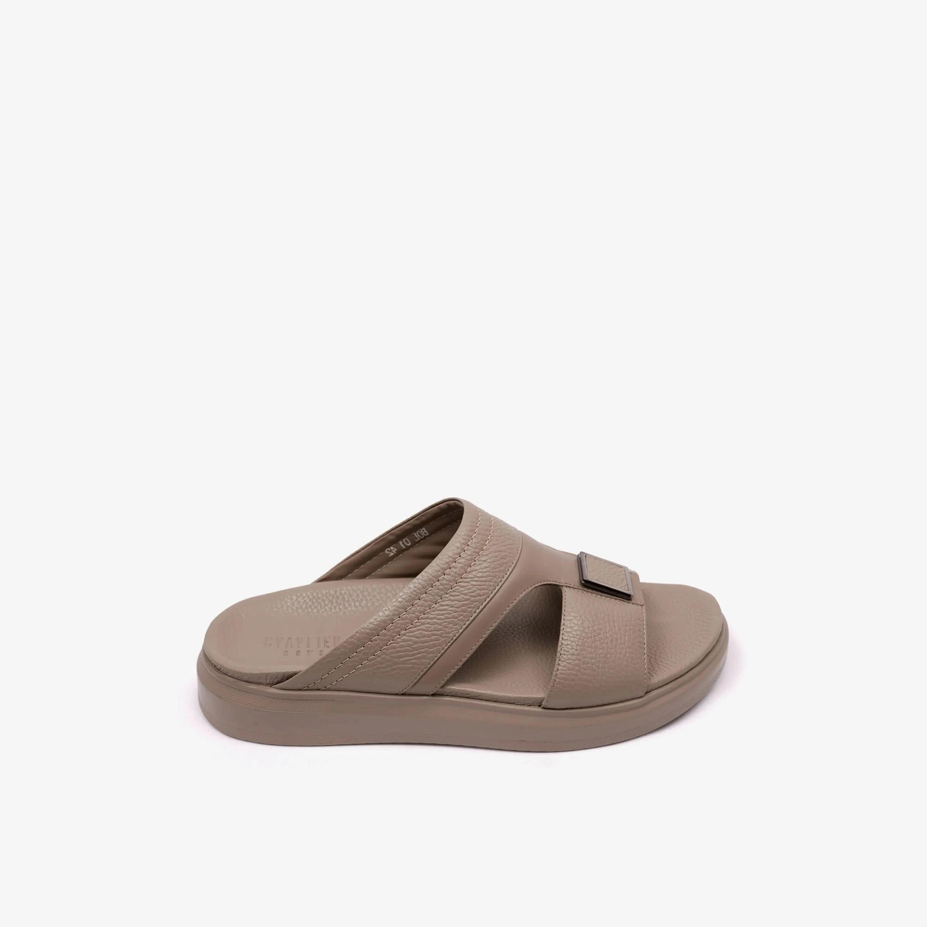 UOMO Cavalier Men's Slip-On Arabic Sandals | MSDCVBOL01-men-shoes-sandals-image-3