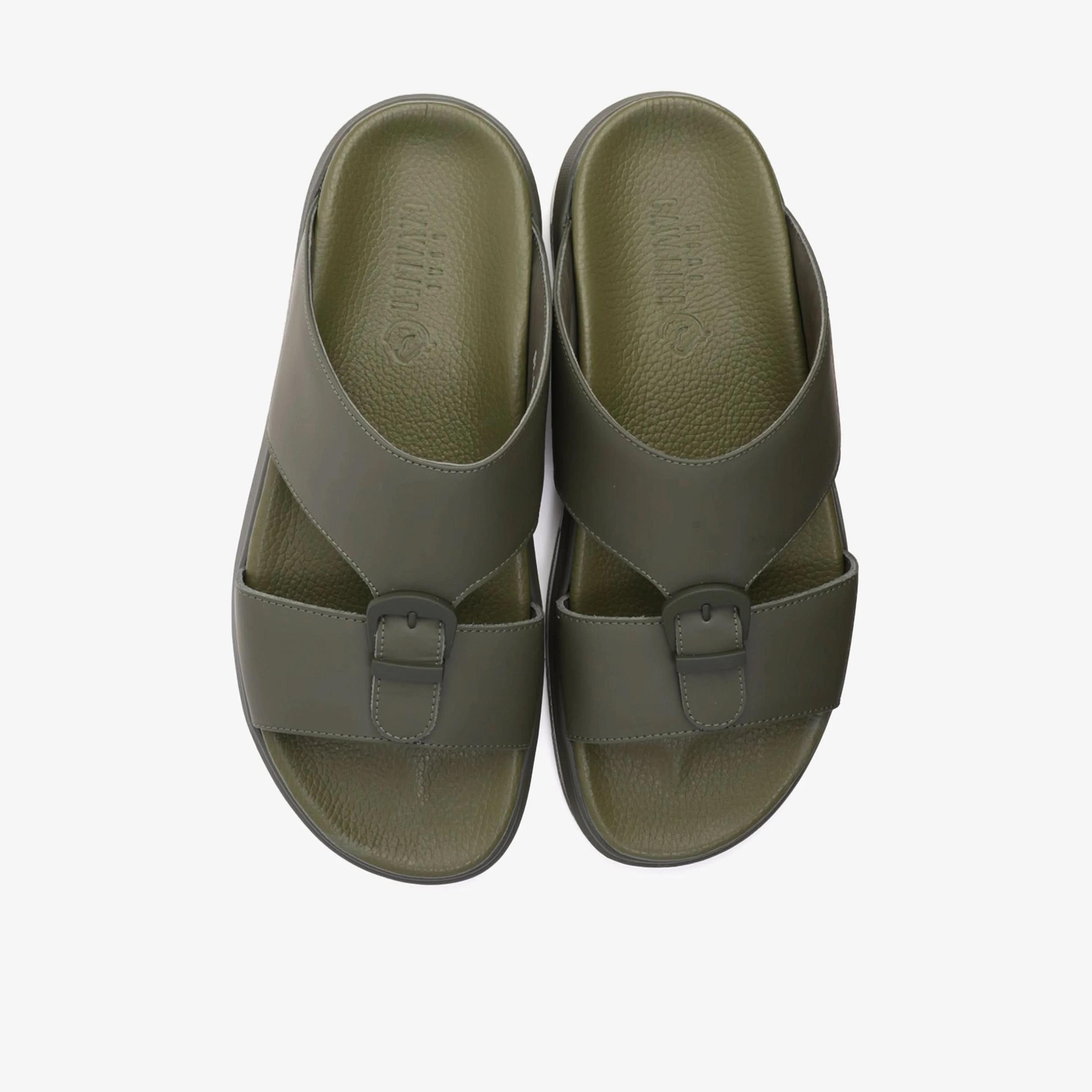 UOMO Cavalier Men's Slip-On Arabic Sandals | MSDCVBOL05-men-shoes-sandals-image-2