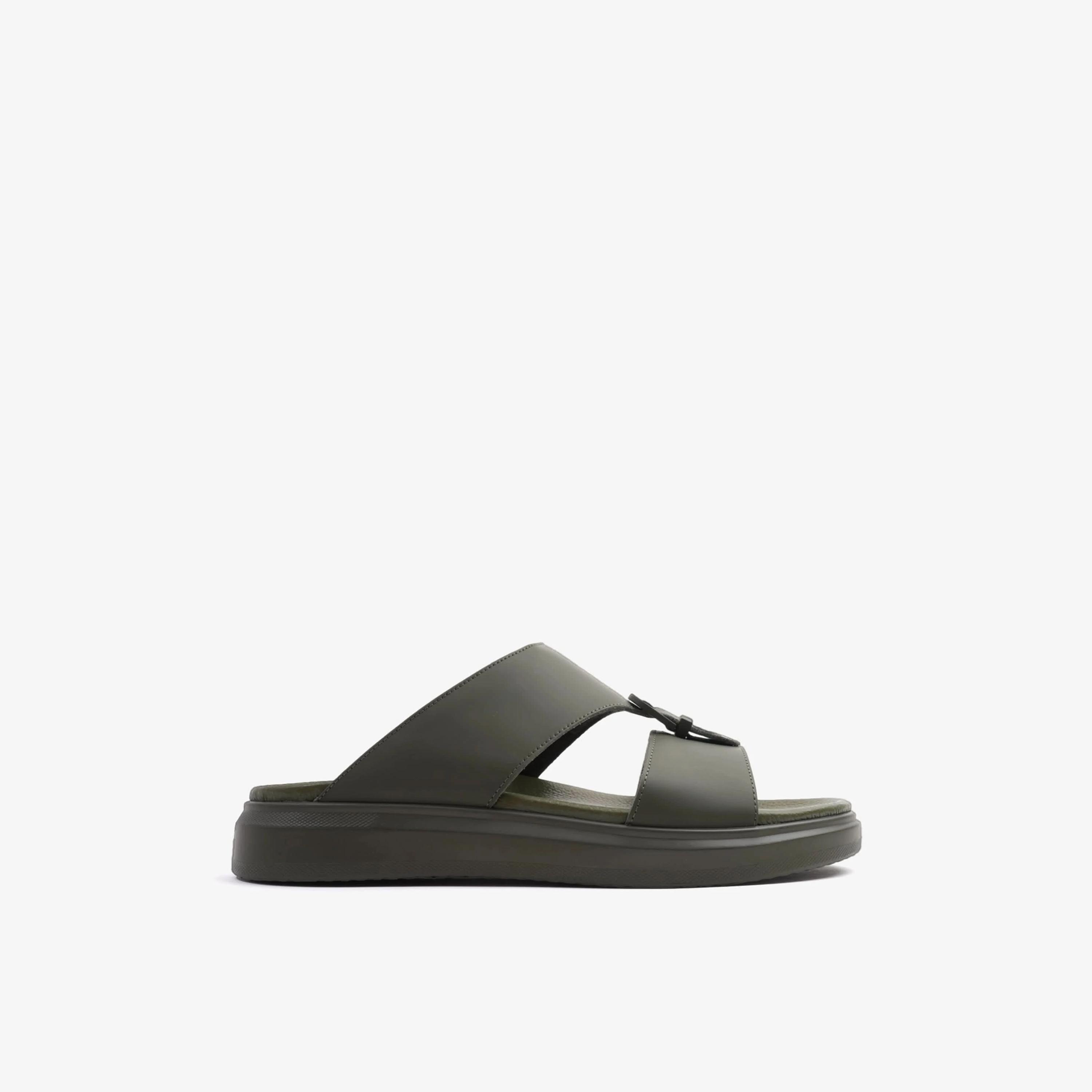 UOMO Cavalier Men's Slip-On Arabic Sandals | MSDCVBOL05-men-shoes-sandals-image-3