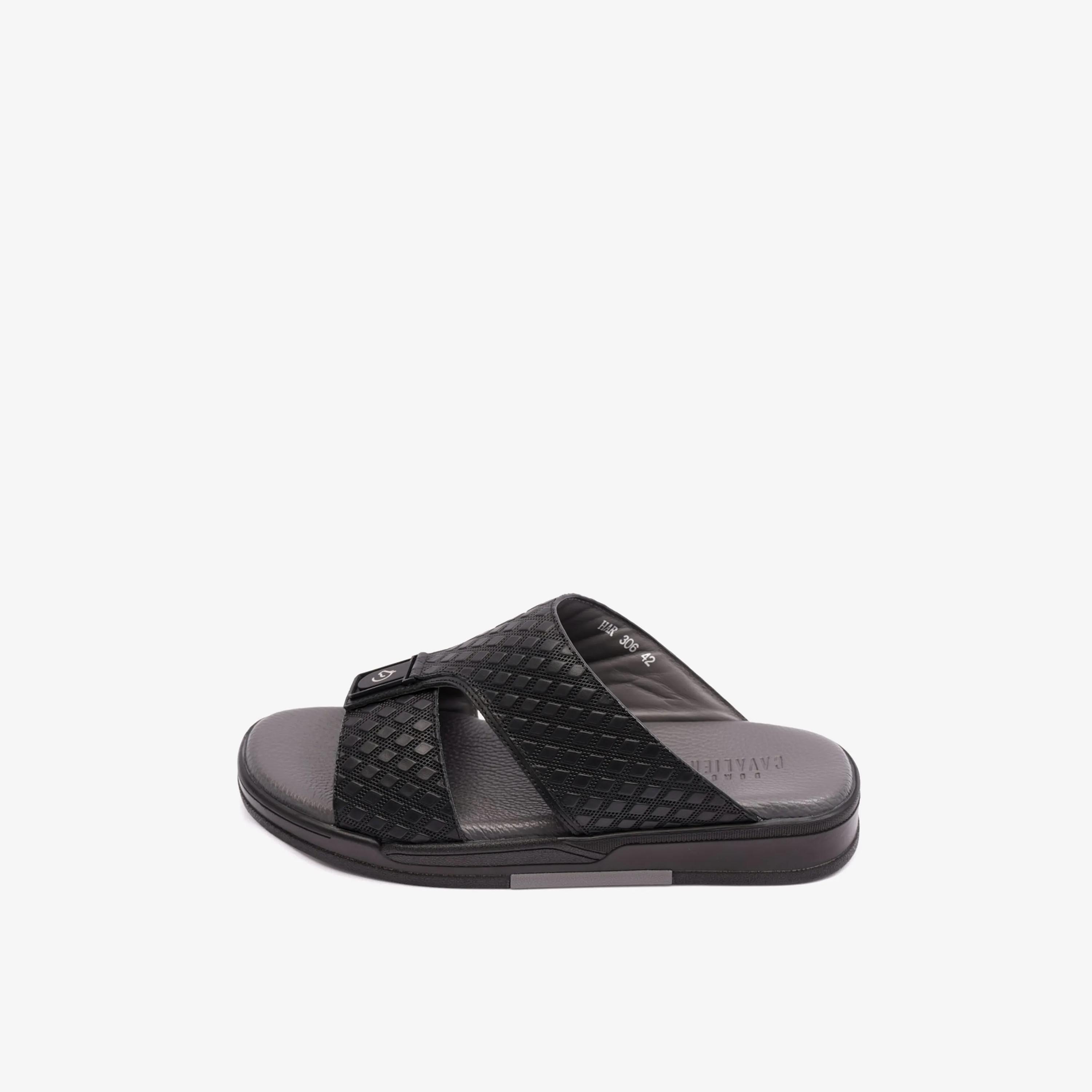 UOMO Cavalier Men's Slip-On Arabic Sandals | MSDCVHAR306-men-shoes-sandals-image-4