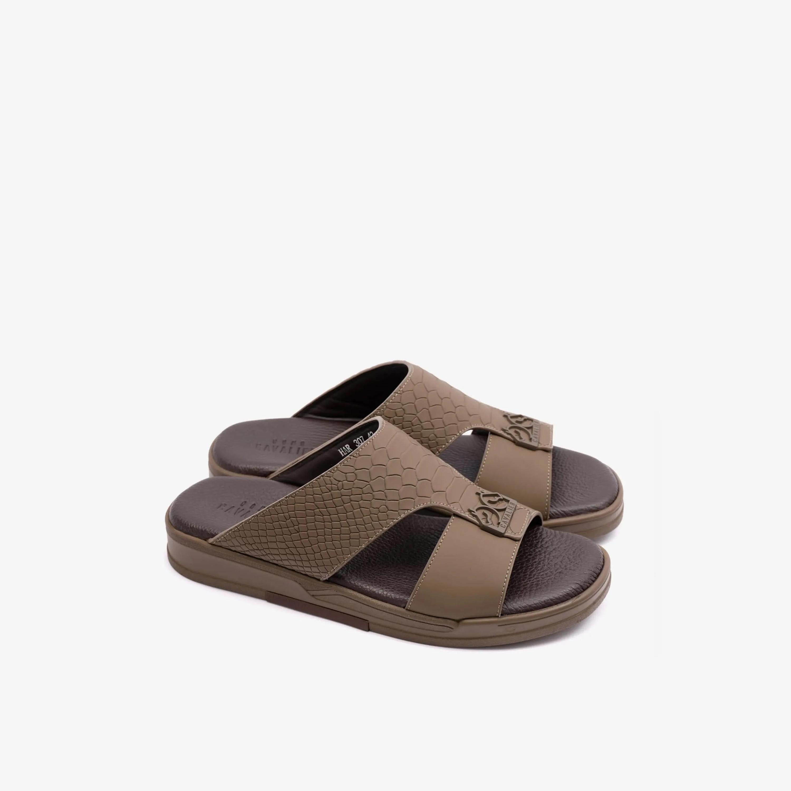 UOMO Cavalier Men's Slip-On Arabic Sandals | MSDCVHAR307-men-shoes-sandals-image-1
