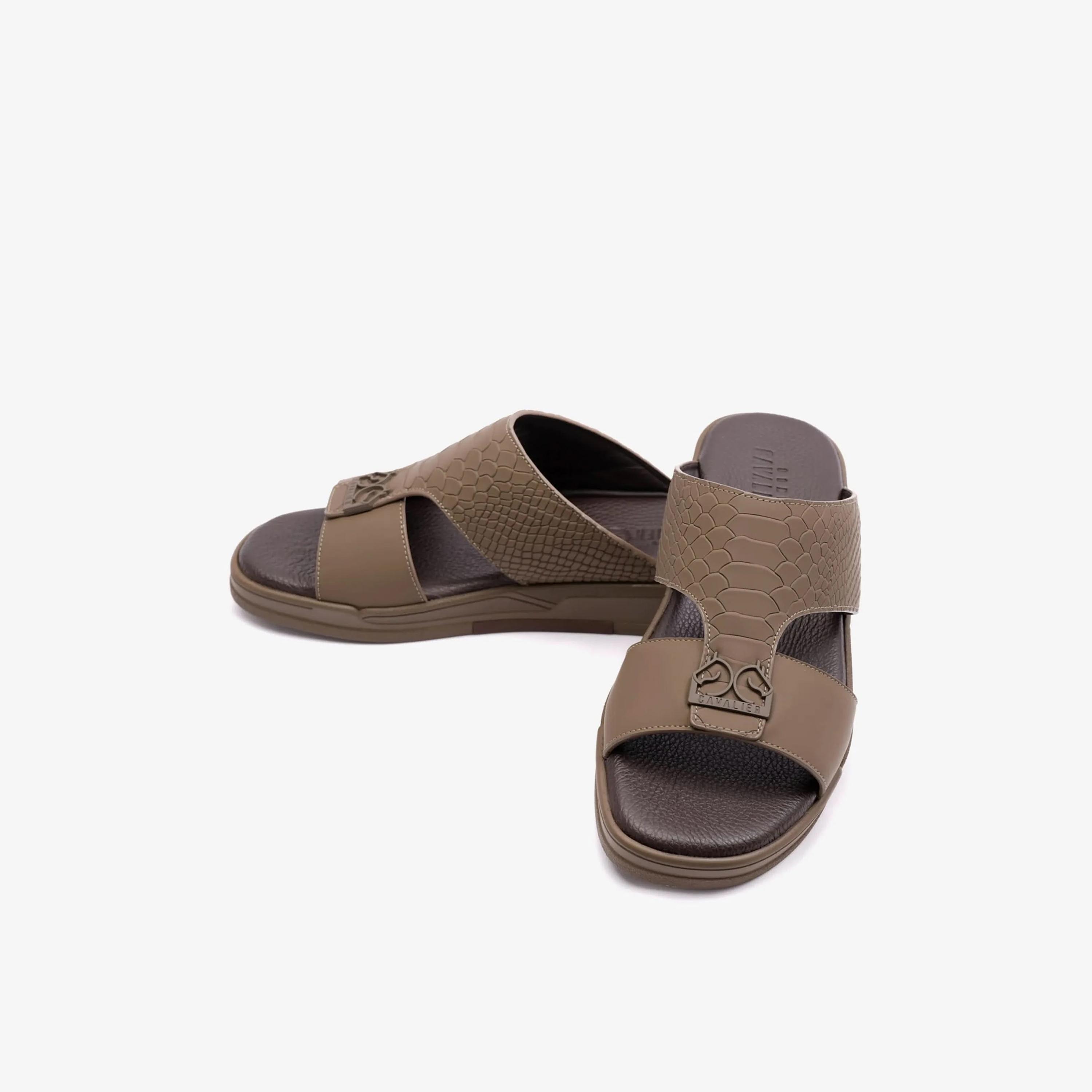 UOMO Cavalier Men's Slip-On Arabic Sandals | MSDCVHAR307-men-shoes-sandals-image-5