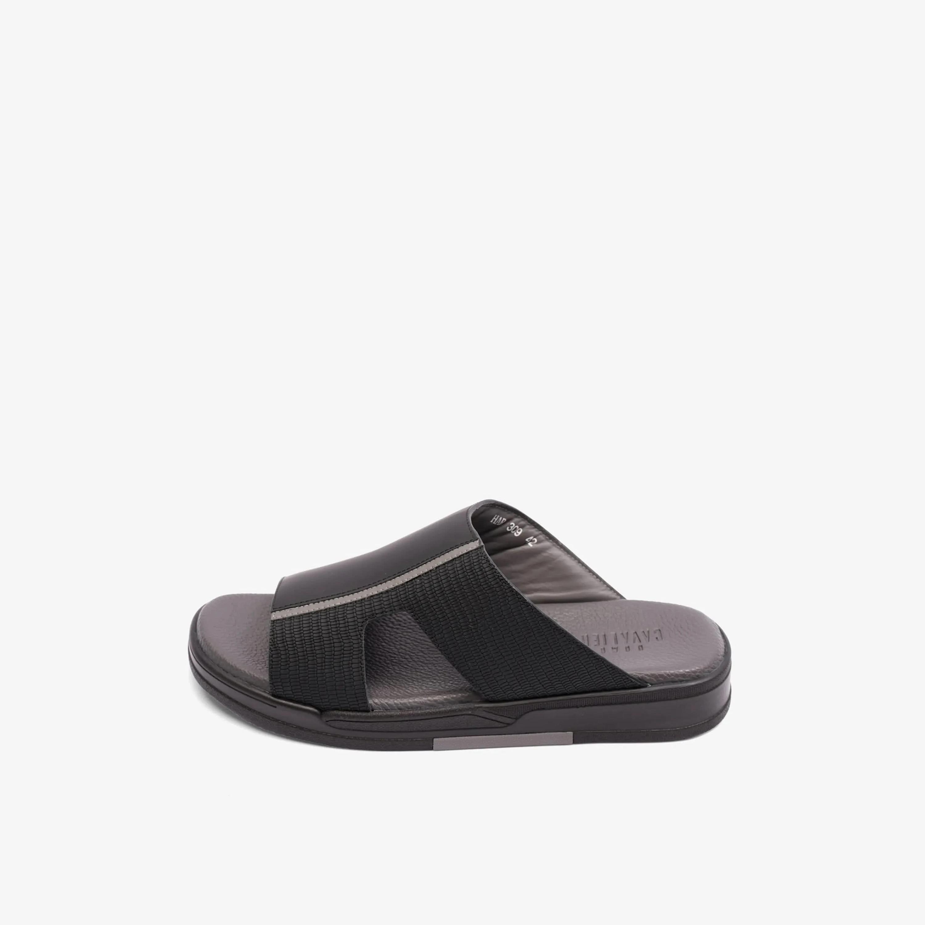 UOMO Cavalier Men's Slip-On Arabic Sandals | MSDCVHAR309-men-shoes-sandals-image-4