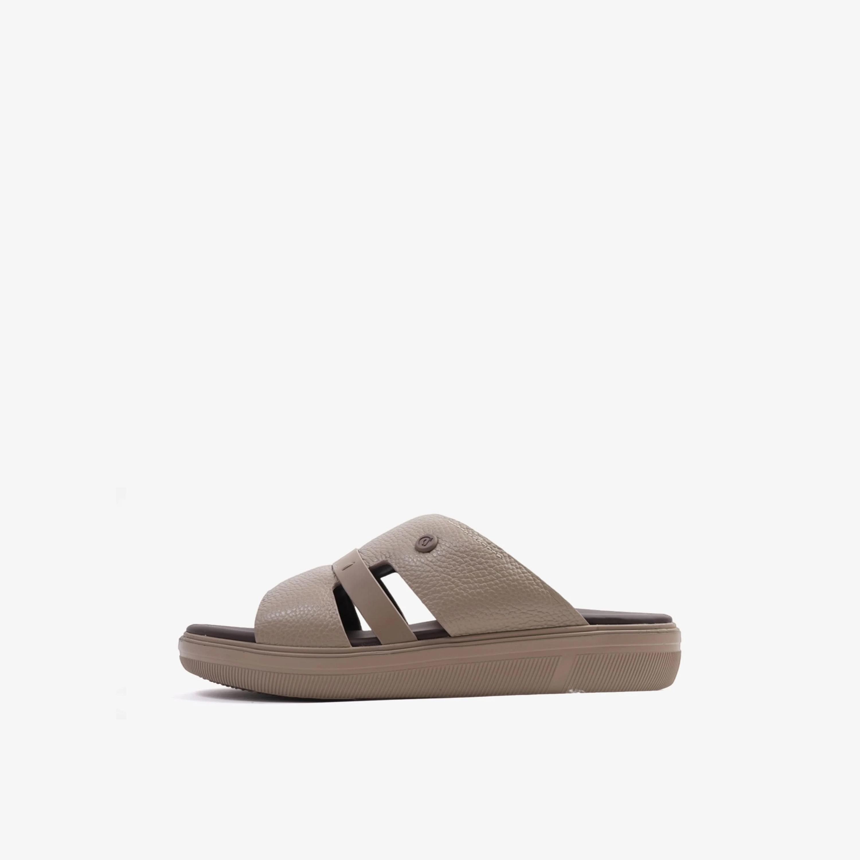 UOMO Cavalier Men's Slip-On Arabic Sandals | MSDCVJS504-men-shoes-sandals-image-4