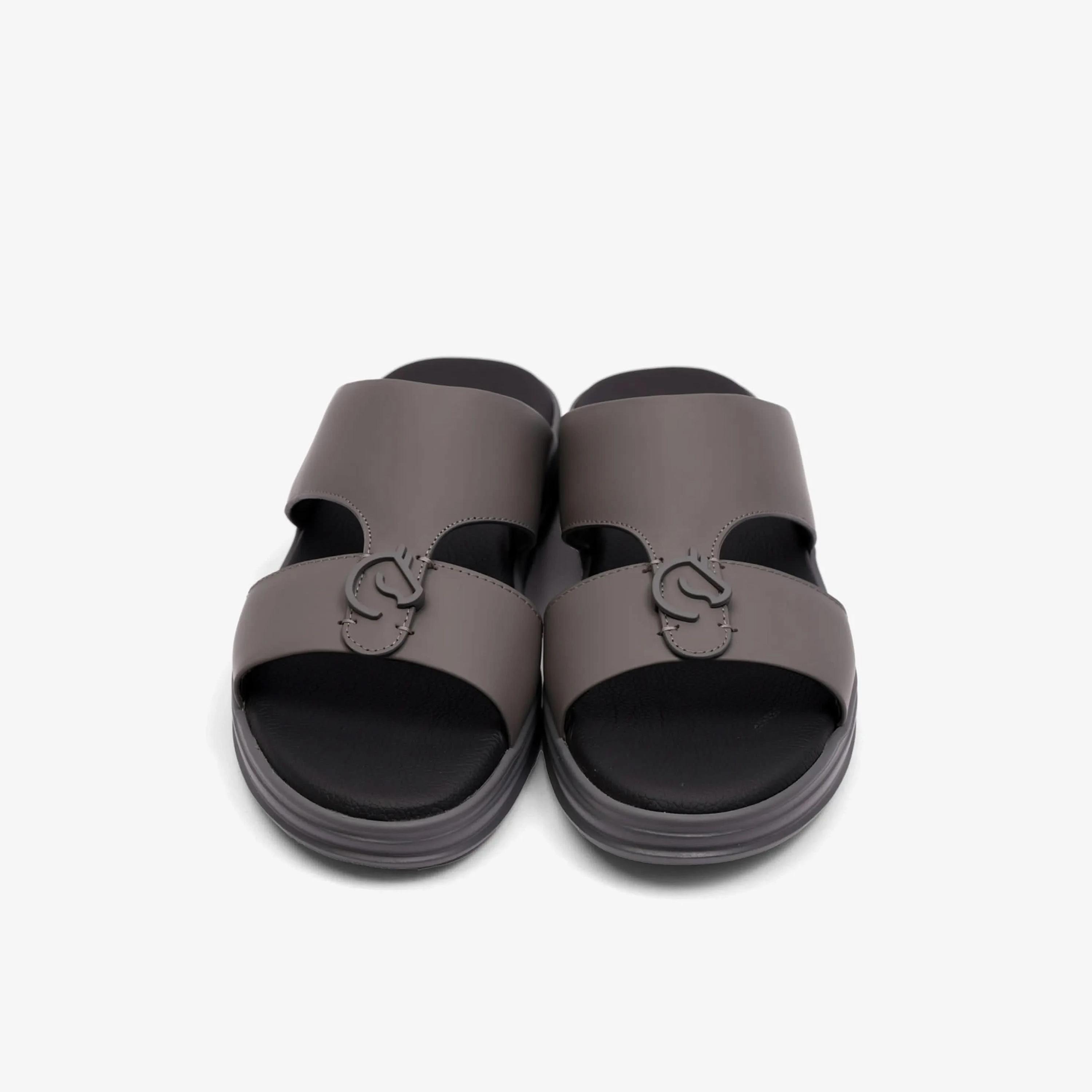 UOMO Cavalier Men's Slip-On Arabic Sandals | MSDCVLEO402-men-shoes-sandals-image-2