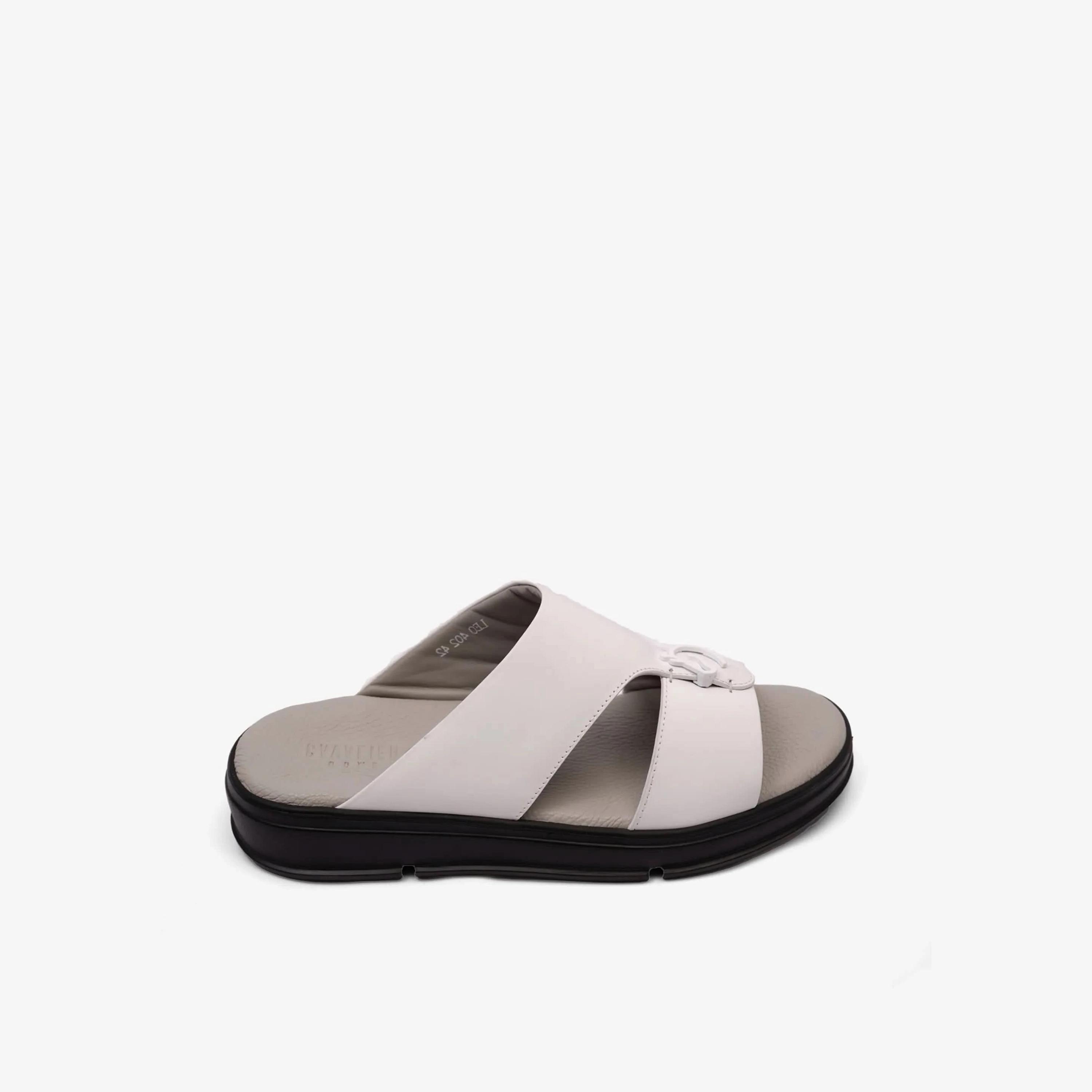 UOMO Cavalier Men's Slip-On Arabic Sandals | MSDCVLEO402-men-shoes-sandals-image-3