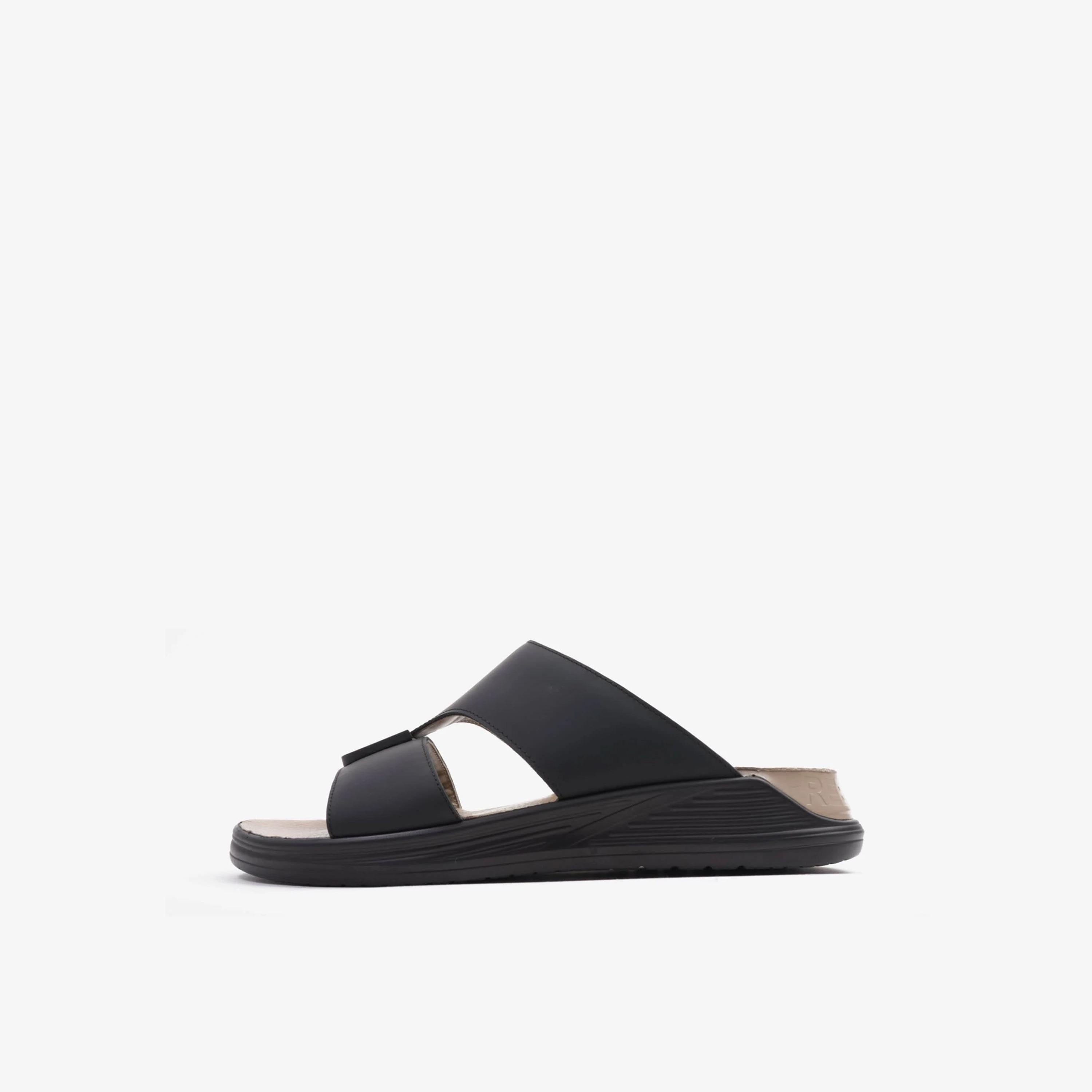UOMO Cavalier Men's Slip-On Arabic Sandals | MSDCVSUN507-men-shoes-sandals-image-4