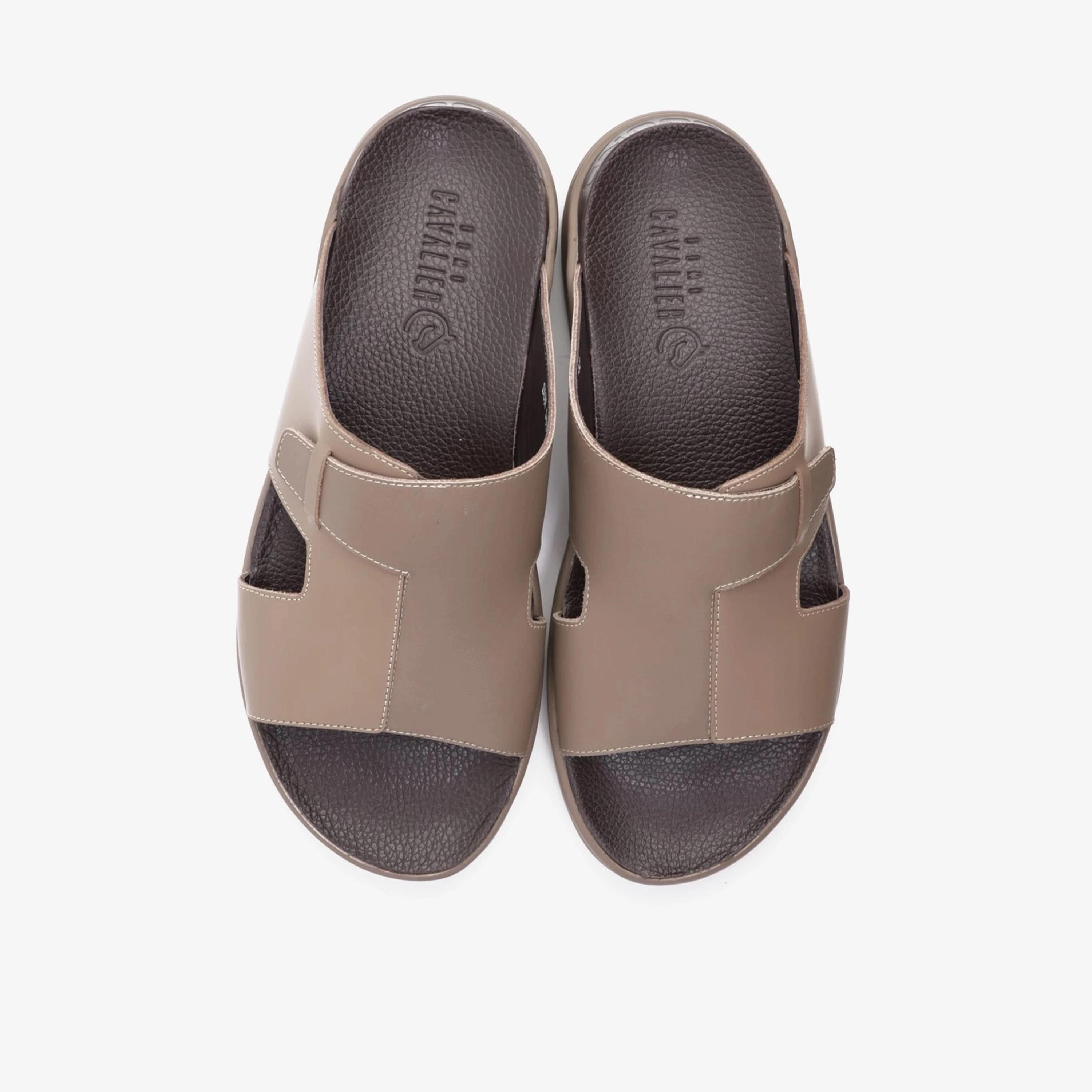 UOMO Cavalier Men's Slip-On Arabic Sandals | MSDCVSUN509-men-shoes-sandals-image-2