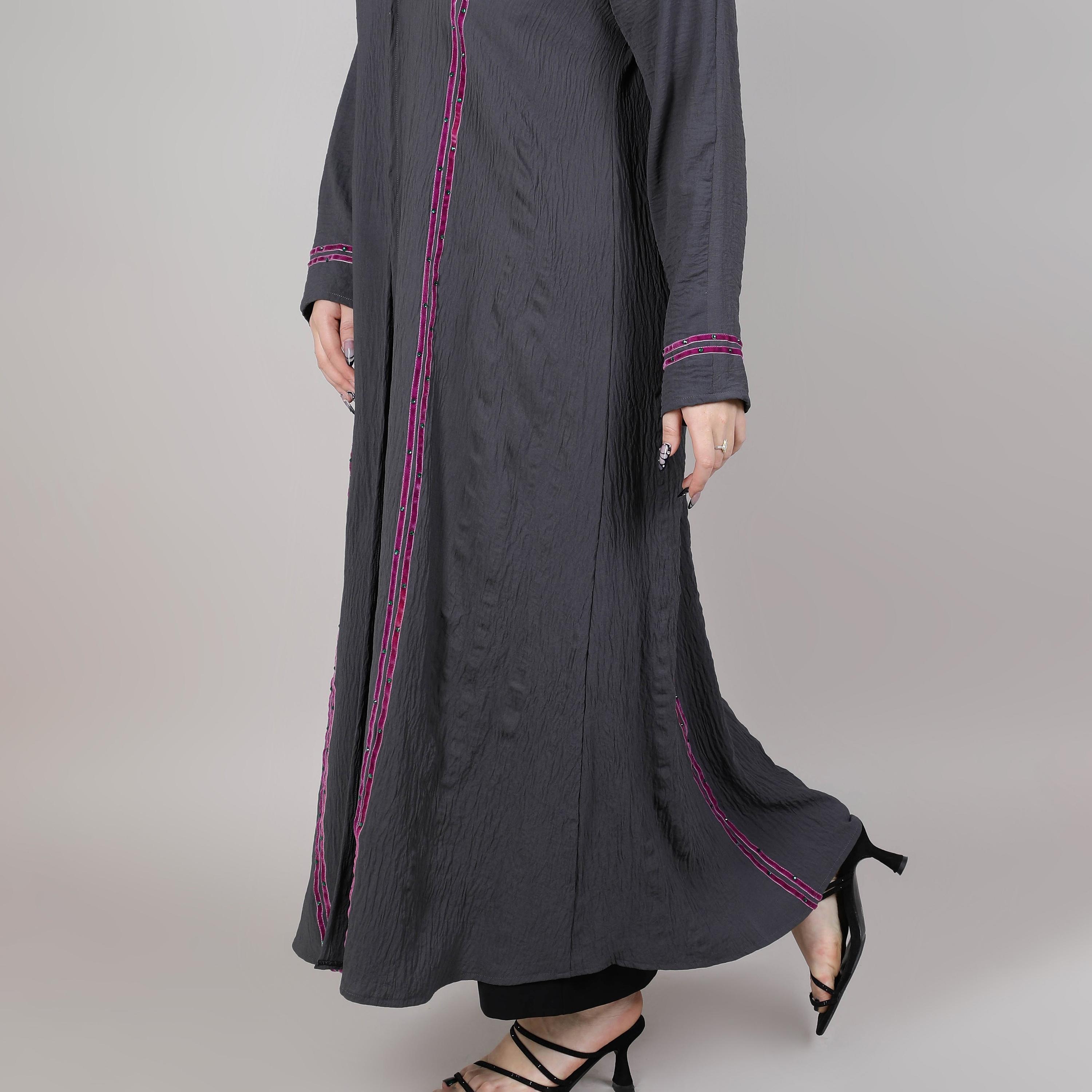 عباية نسائية مخططة بنفسجية متباينة باللون الرمادي من إم سكوير فاشون-women-arabicclothing-abayas-image-2