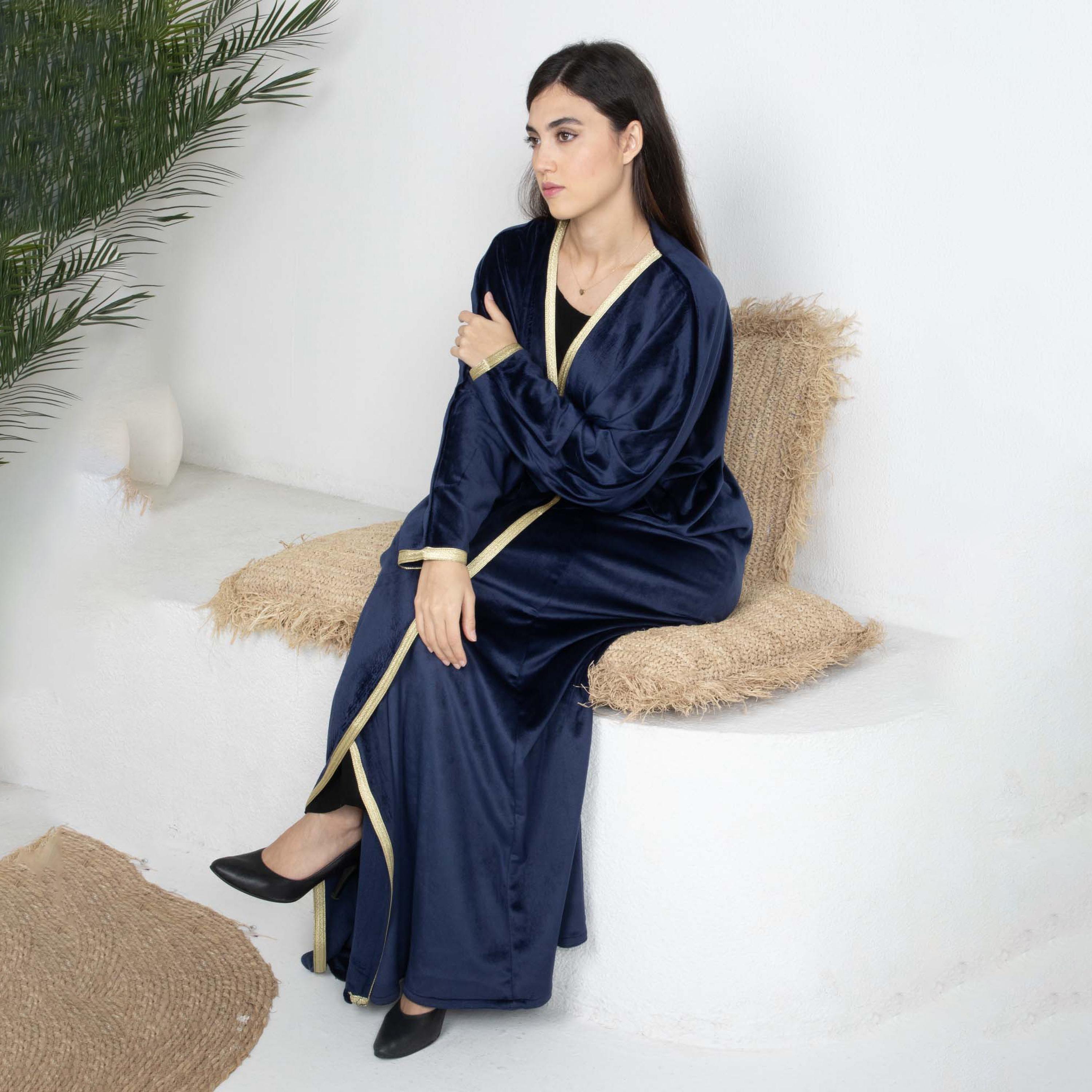 Msquare Fashion Golden Lace Border Batwing Sleeves Velvet Women's Abaya with Hijab-women-arabicclothing-abayas-image-3