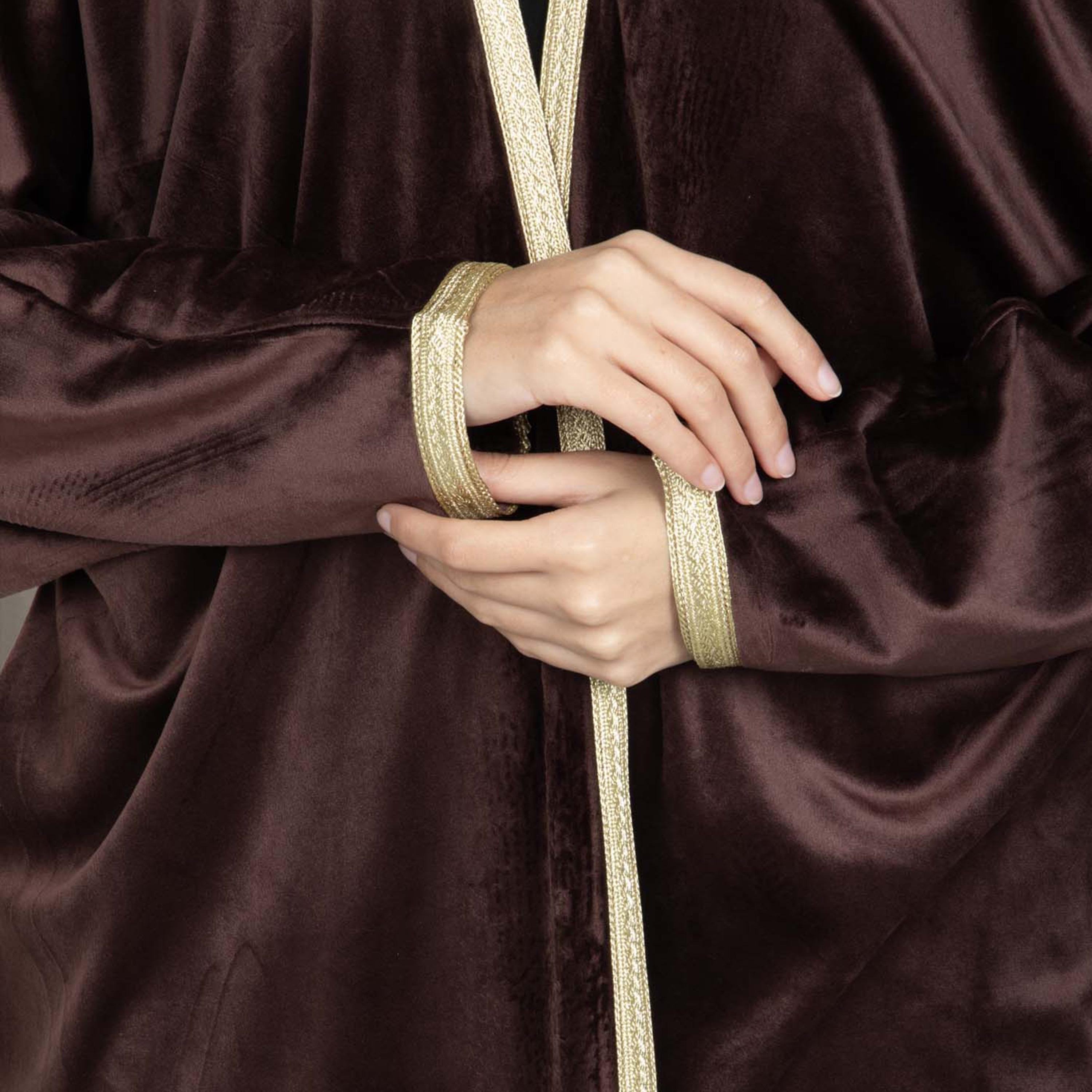 Msquare Fashion Golden Lace Border Batwing Sleeves Velvet Women's Abaya with Hijab-women-arabicclothing-abayas-image-3