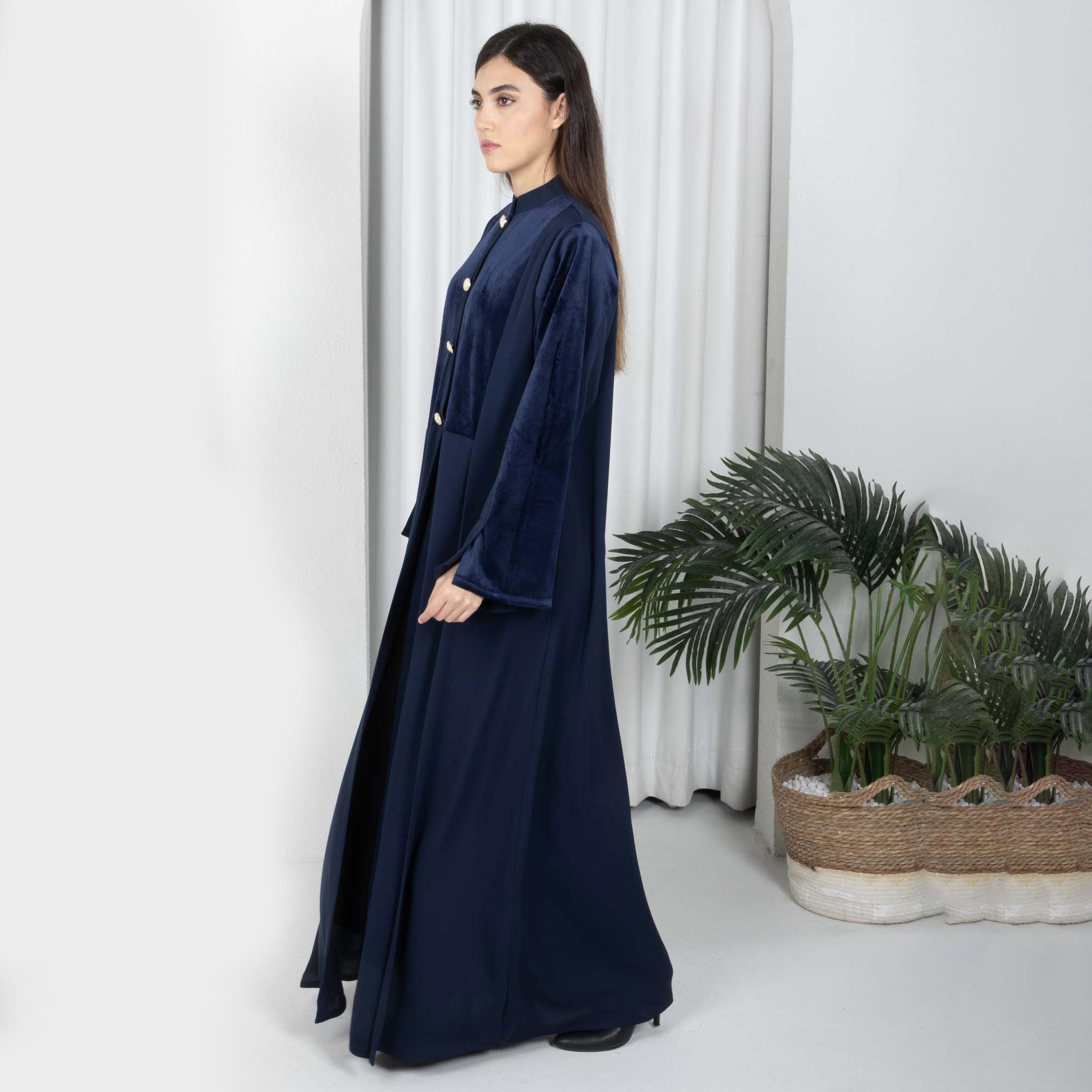 Msquare Fashion Colour Blocked Mandarin Collar Wide Sleeves Nida and Velvet Women's Abaya with Hijab-women-arabicclothing-abayas-image-4