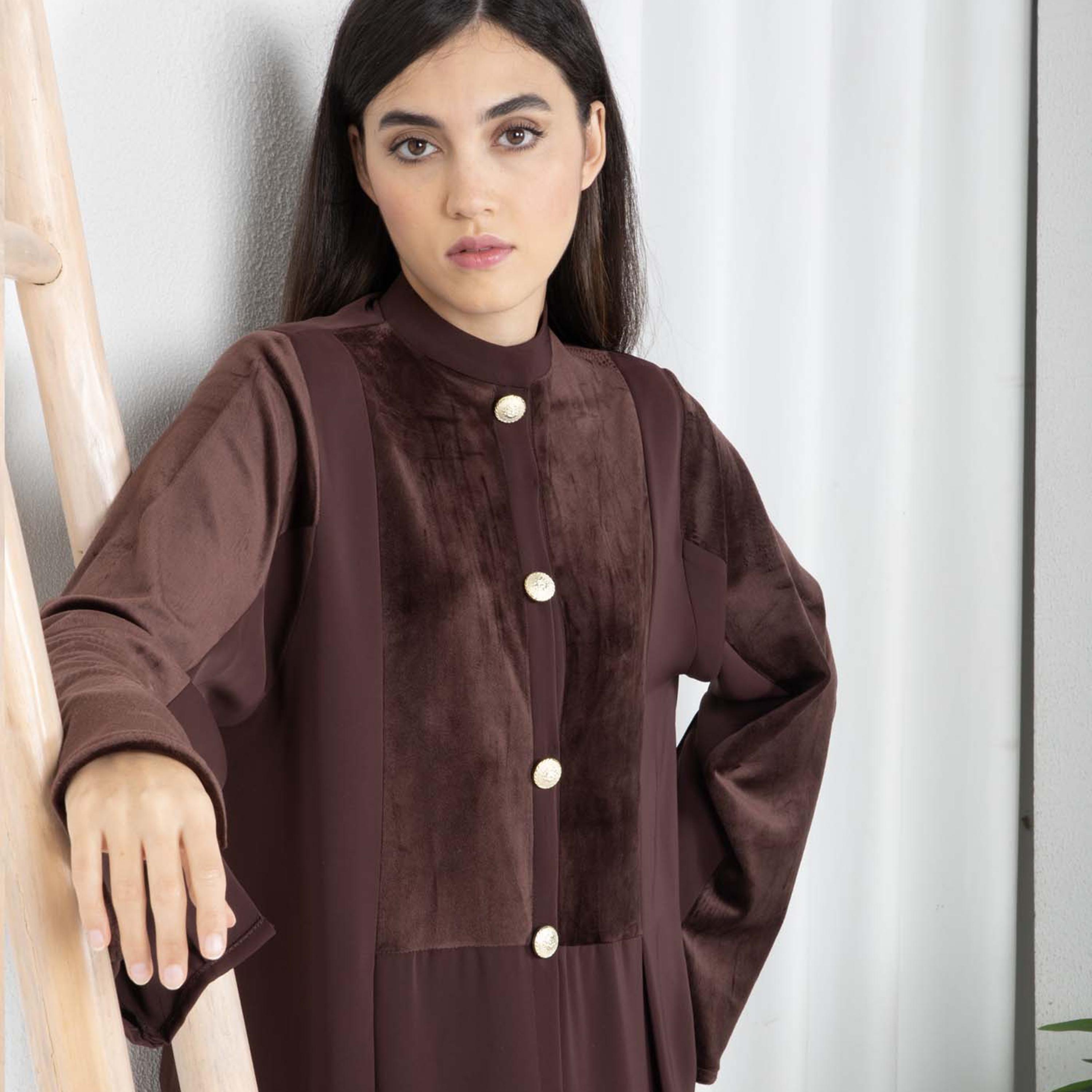Msquare Fashion Colour Blocked Mandarin Collar Wide Sleeves Nida and Velvet Women's Abaya with Hijab-women-arabicclothing-abayas-image-2