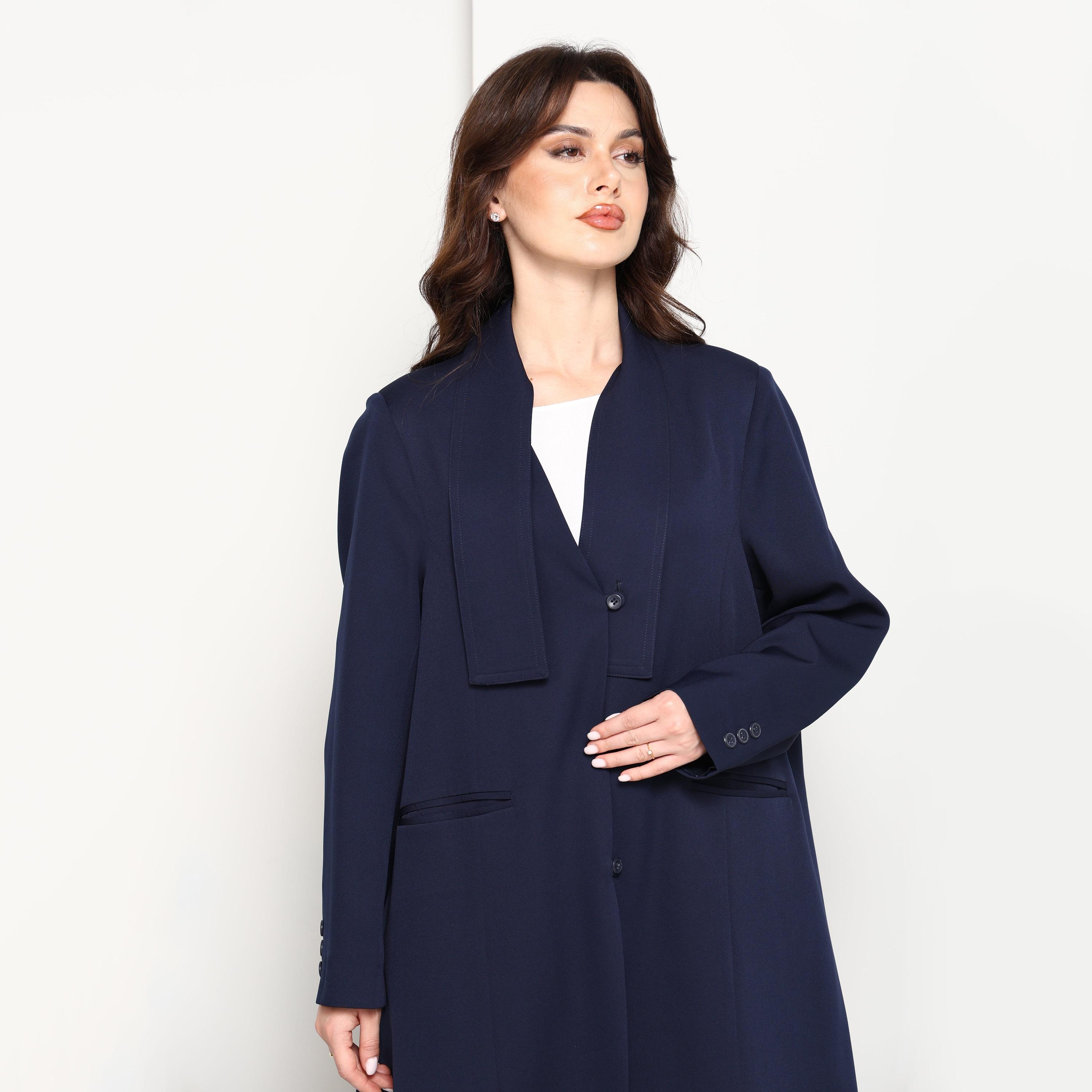 عباية نسائية بتصميم "معطف" من قماش "كريب" مع طرحة بلون كحلي من إم سكوير فاشن-women-arabicclothing-abayas-image-7