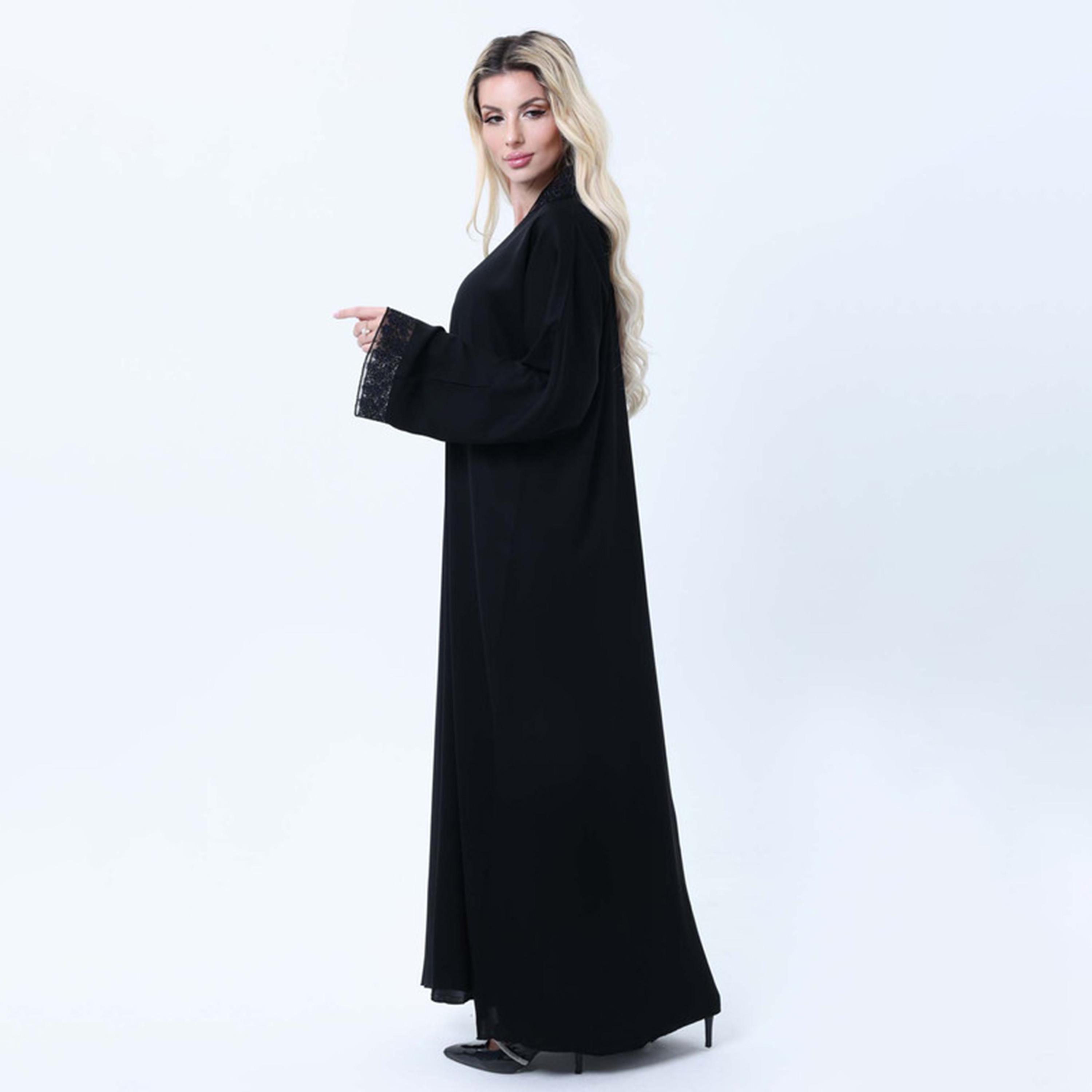 عباءة نسائية من قماش نيدا بتفاصيل دانتيل باللون الأسود من إمسكوير فاشون-women-arabicclothing-abayas-image-3