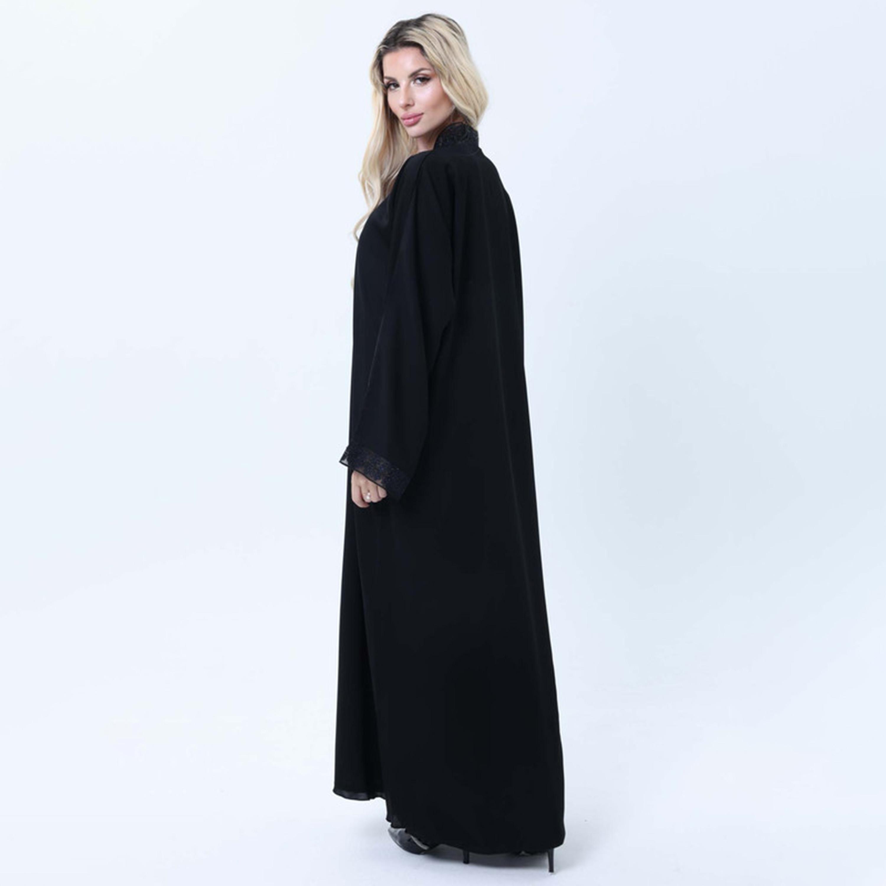 عباءة نسائية من قماش نيدا بتفاصيل دانتيل باللون الأسود من إمسكوير فاشون-women-arabicclothing-abayas-image-4