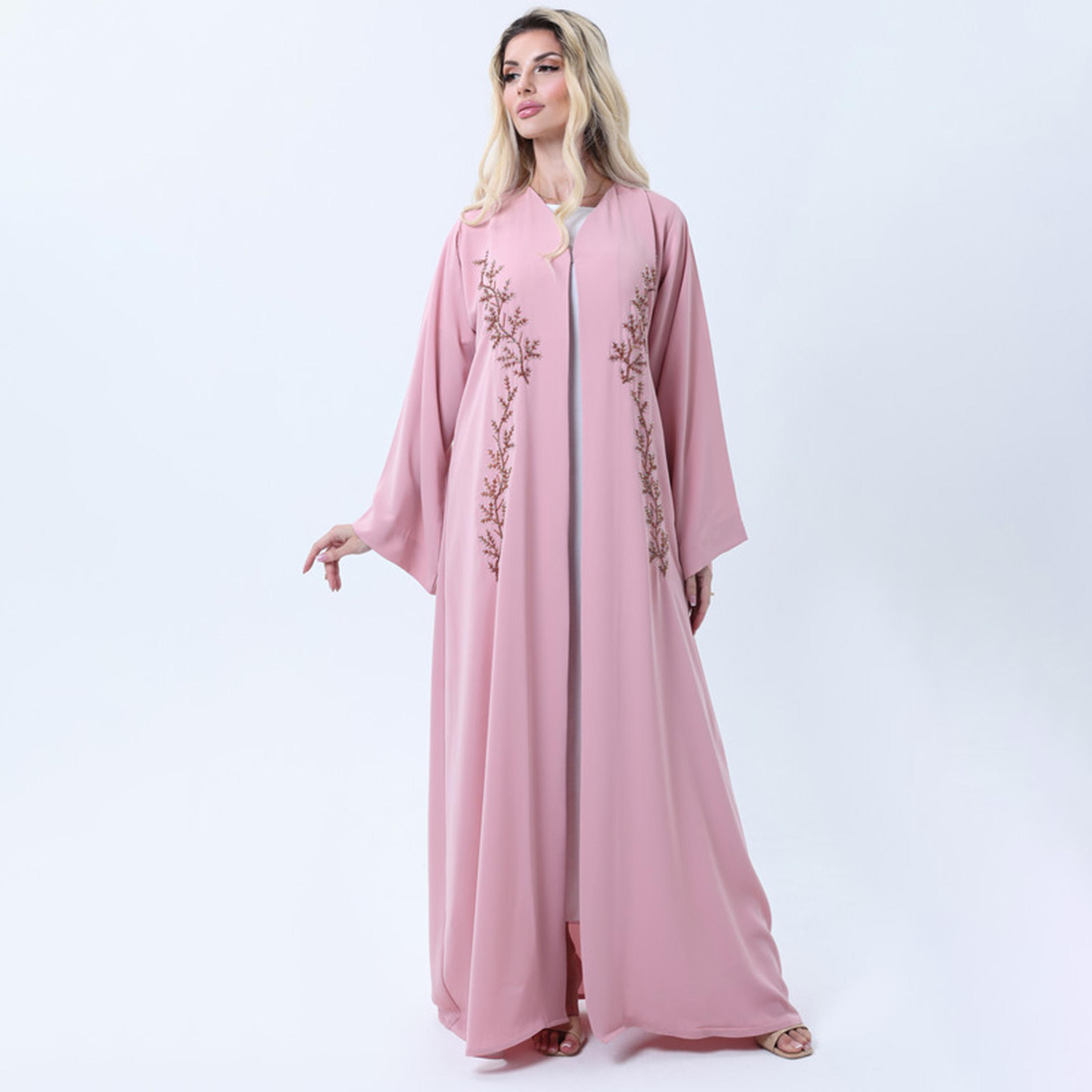 عباءة نسائية من قماش نيدا بتطريز وأكمام واسعة باللون الوردي من إمسكوير فاشون-women-arabicclothing-abayas-image-1
