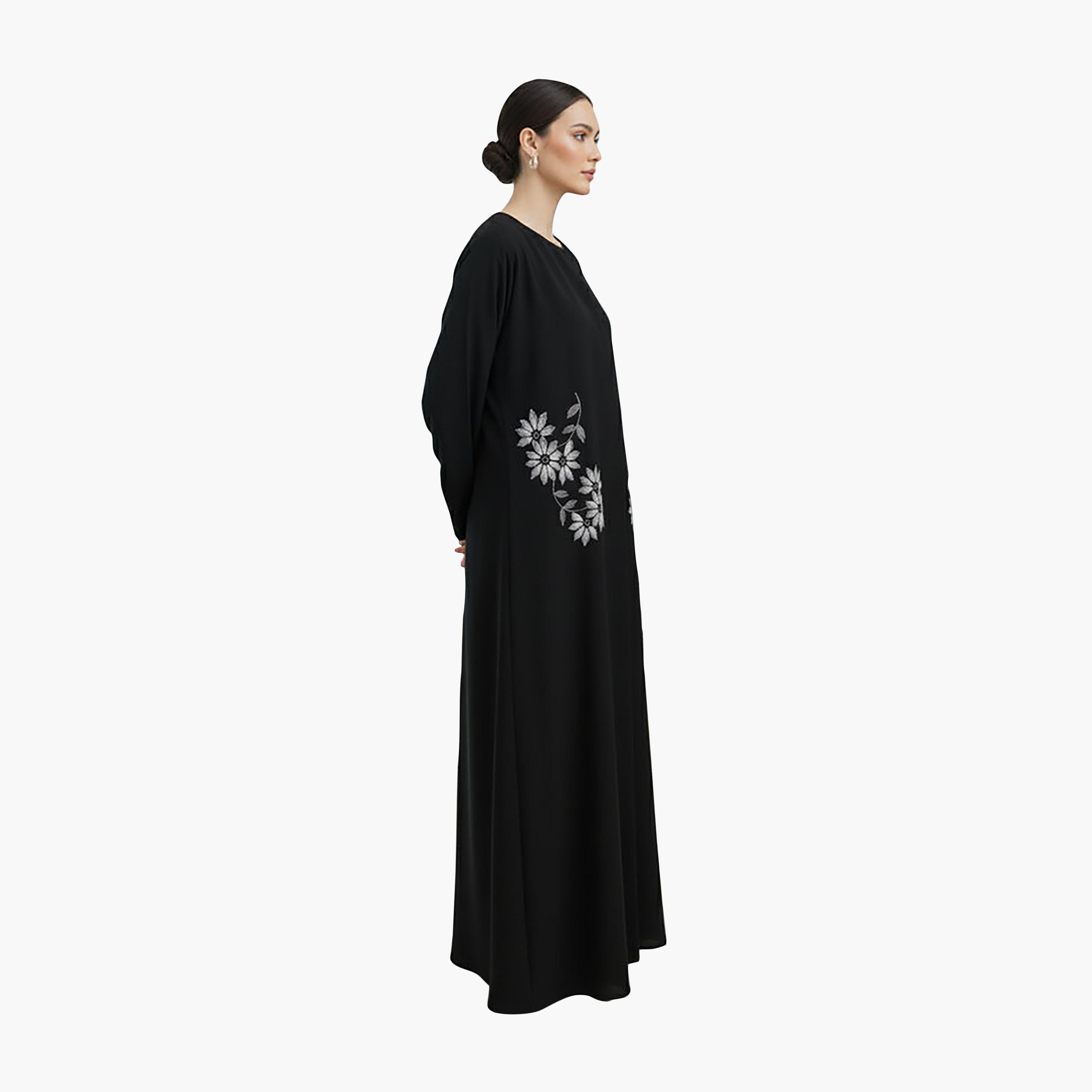 عباية نسائية باللون الأسود مطرزة بالزهور من قماش نيدا من إم سكوير فاشون-women-arabicclothing-abayas-image-2